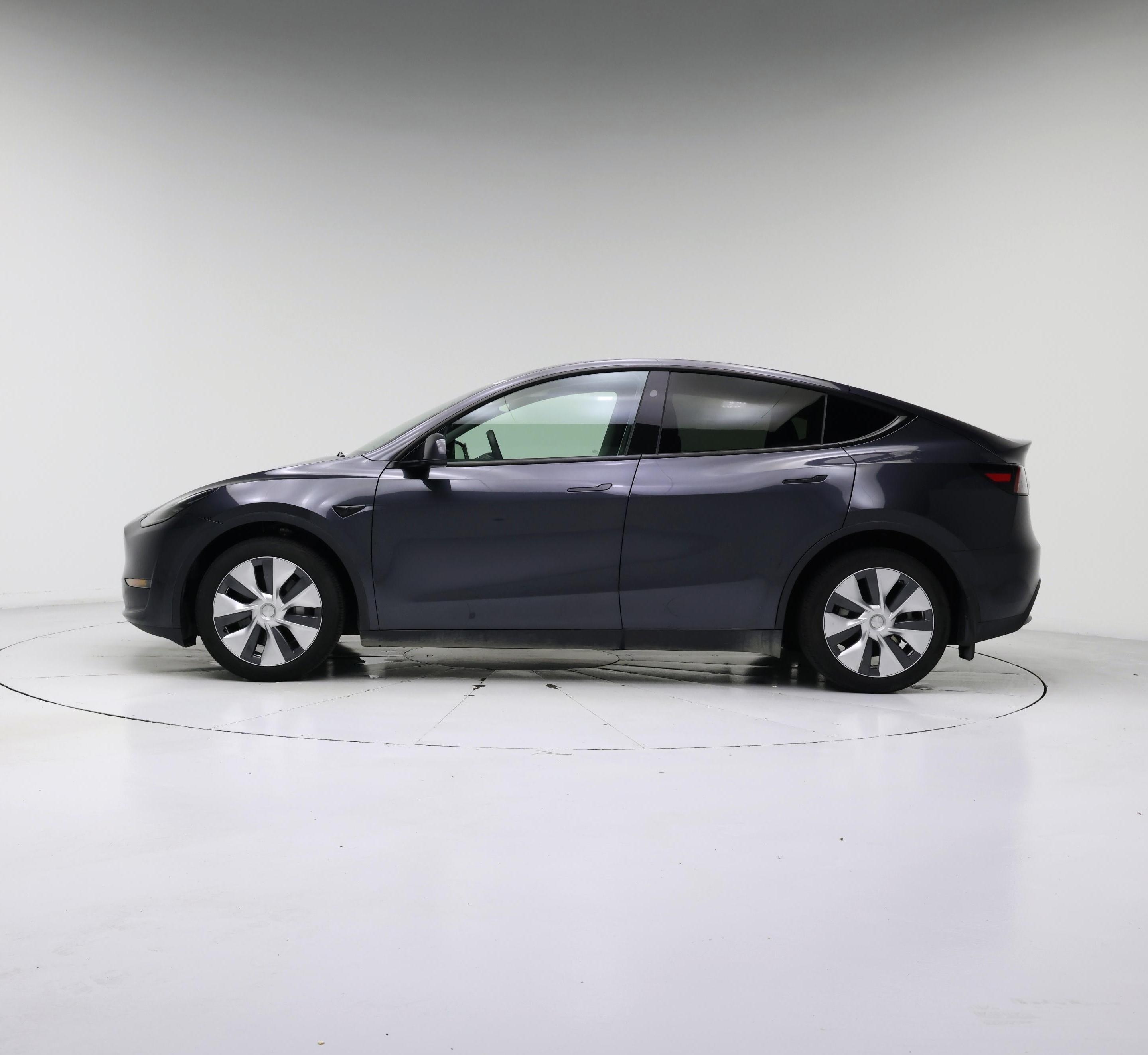 Thumbnail: 2024 Tesla Model Y - 3