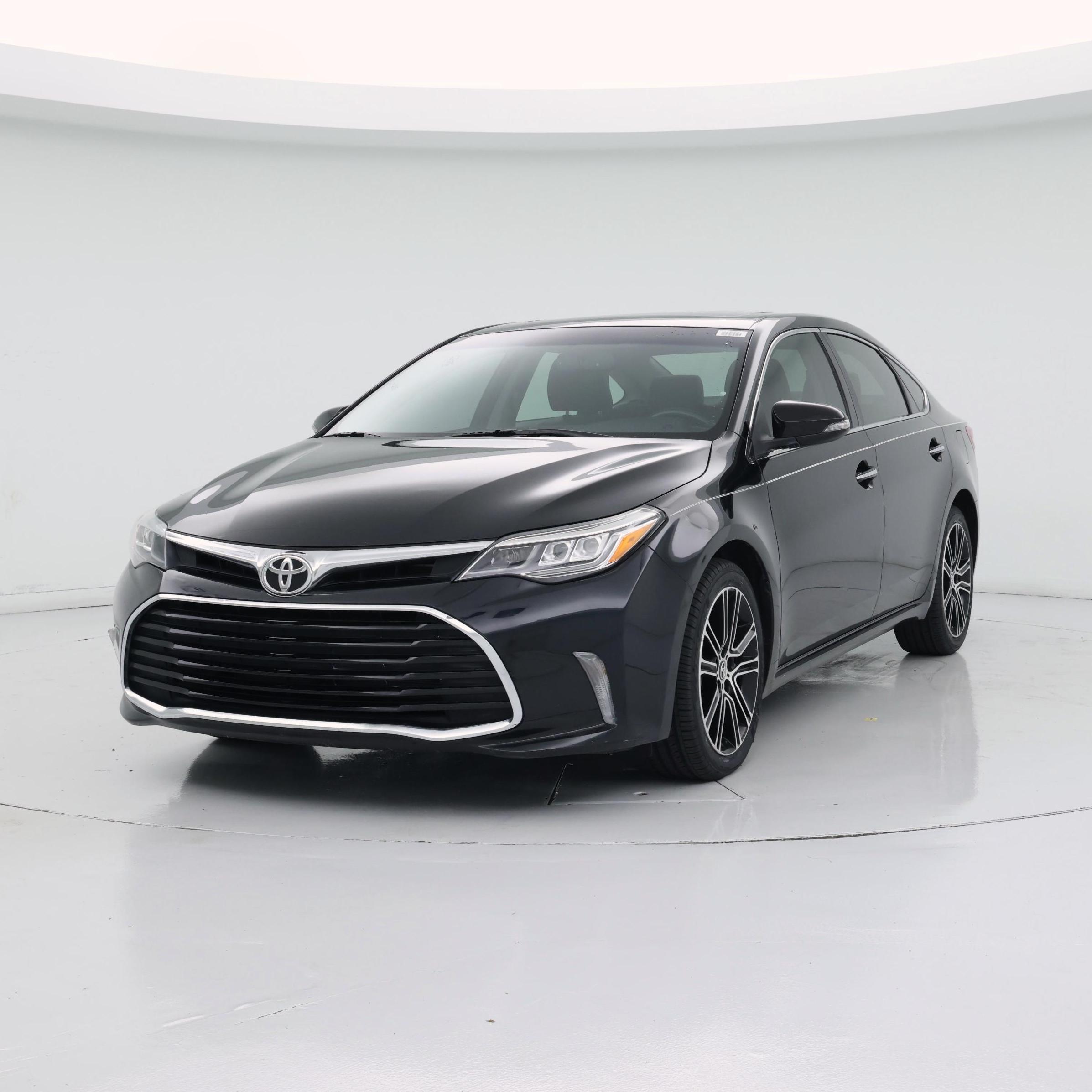 Thumbnail: 2016 Toyota Avalon - 4