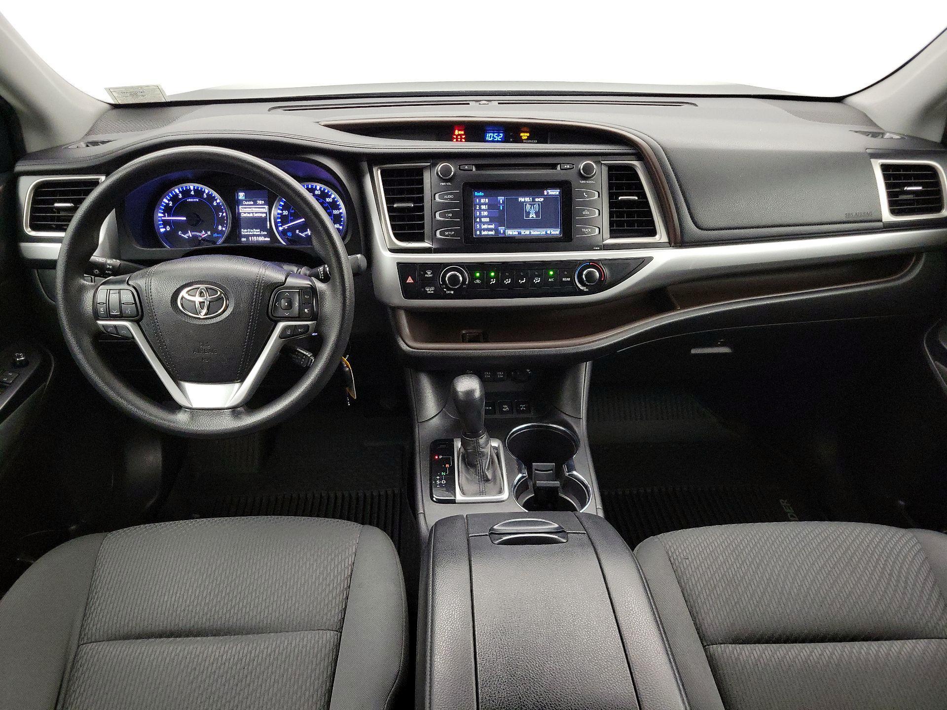 Thumbnail: 2019 Toyota Highlander - 9