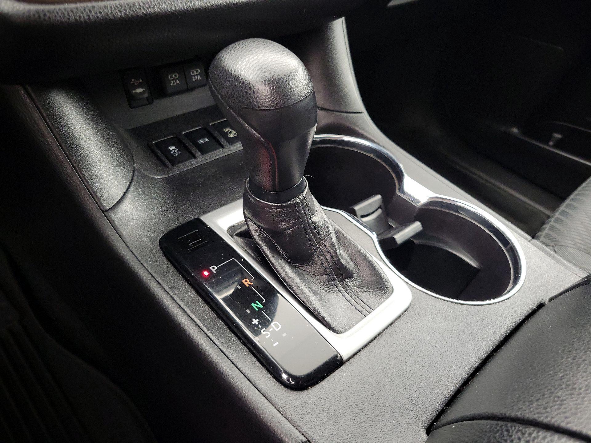Thumbnail: 2019 Toyota Highlander - 17