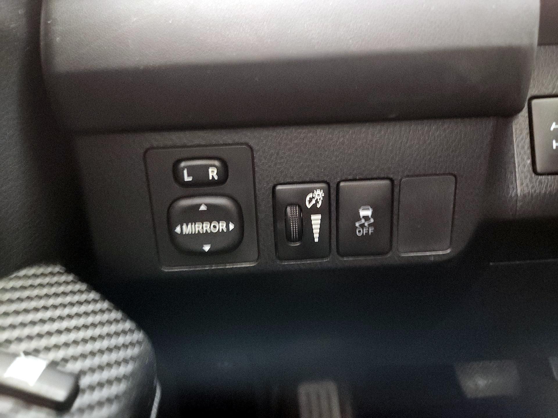 Thumbnail: 2014 Toyota RAV4 - 13