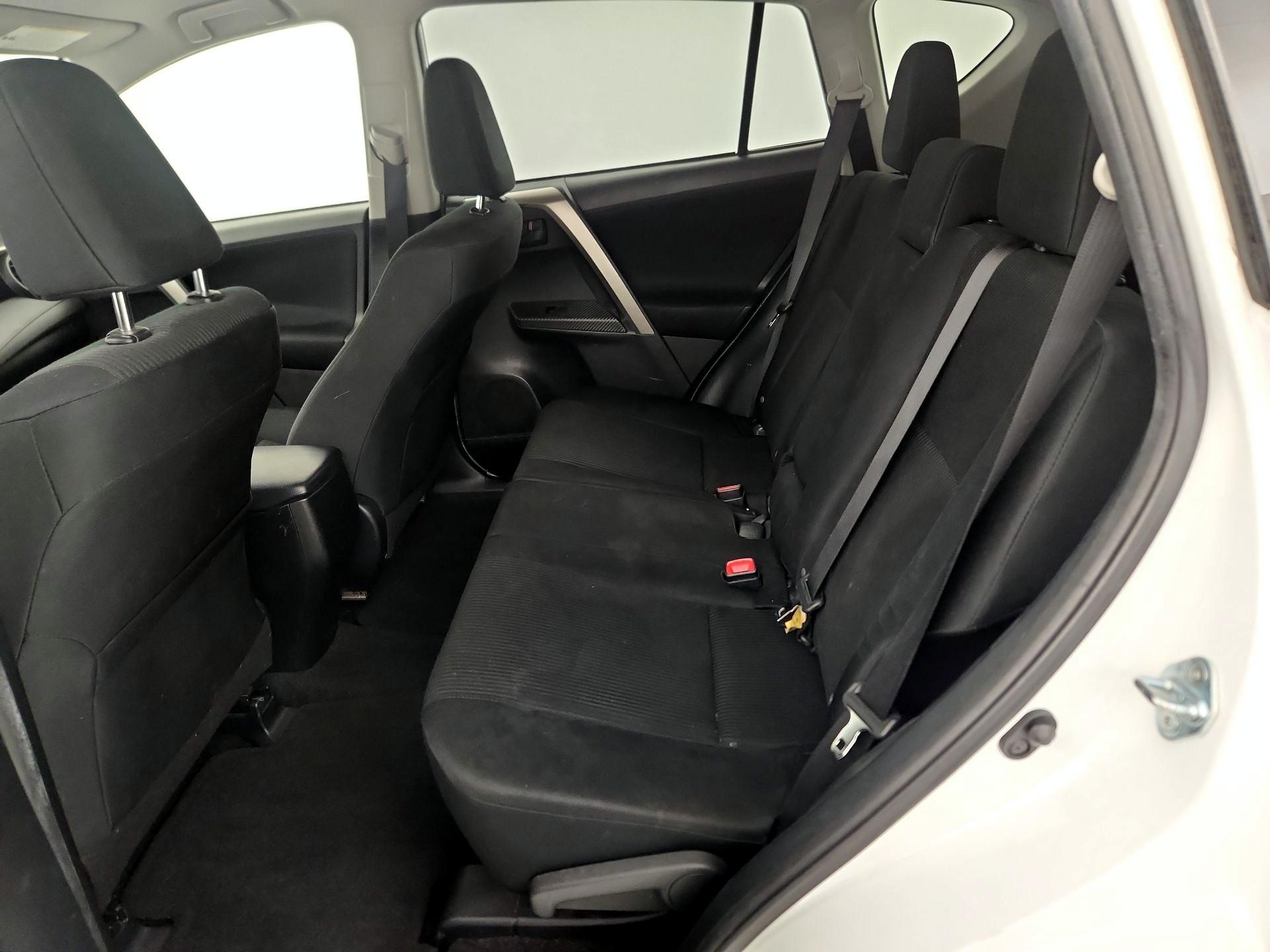 Thumbnail: 2014 Toyota RAV4 - 19