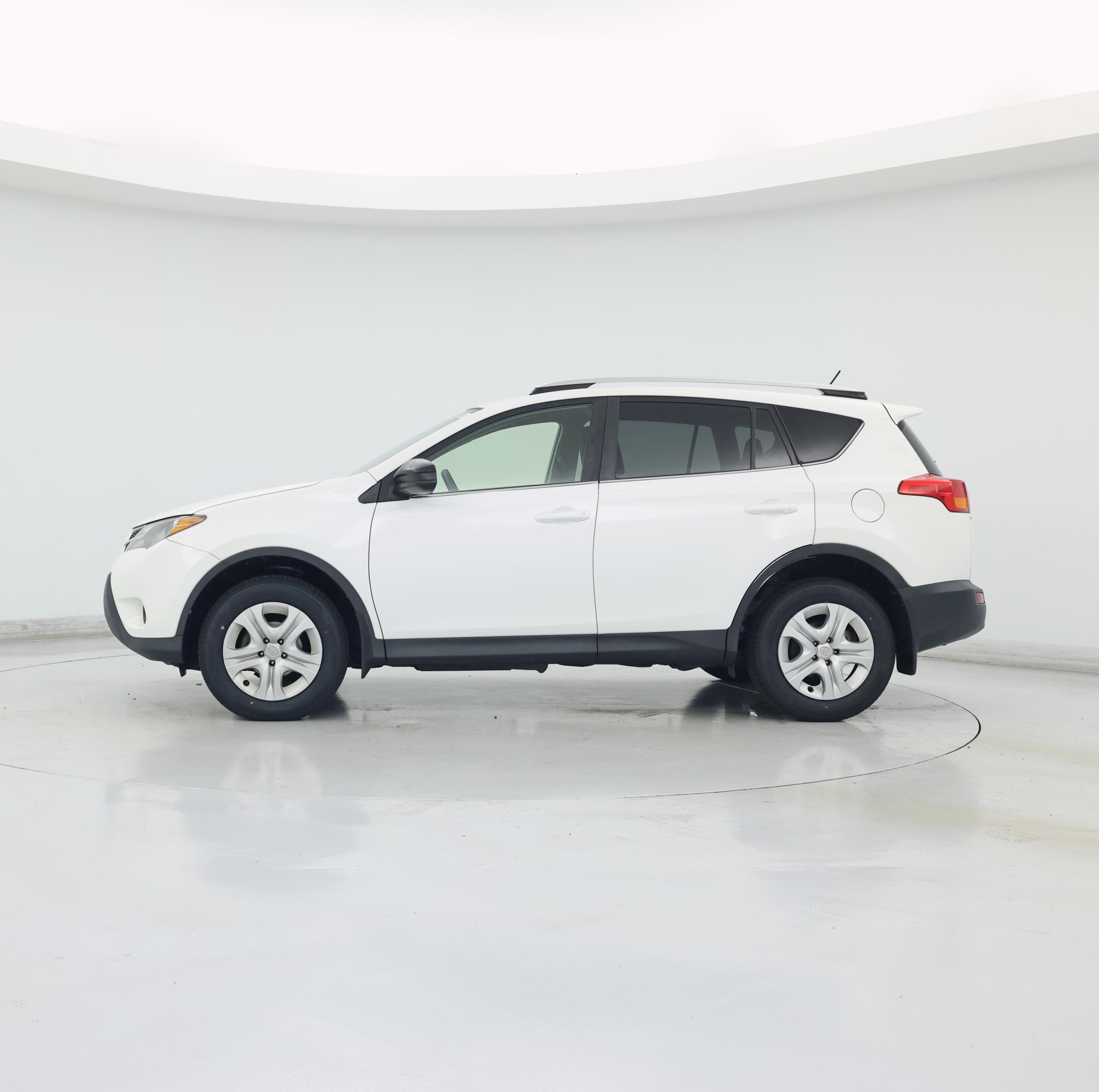 Thumbnail: 2014 Toyota RAV4 - 3