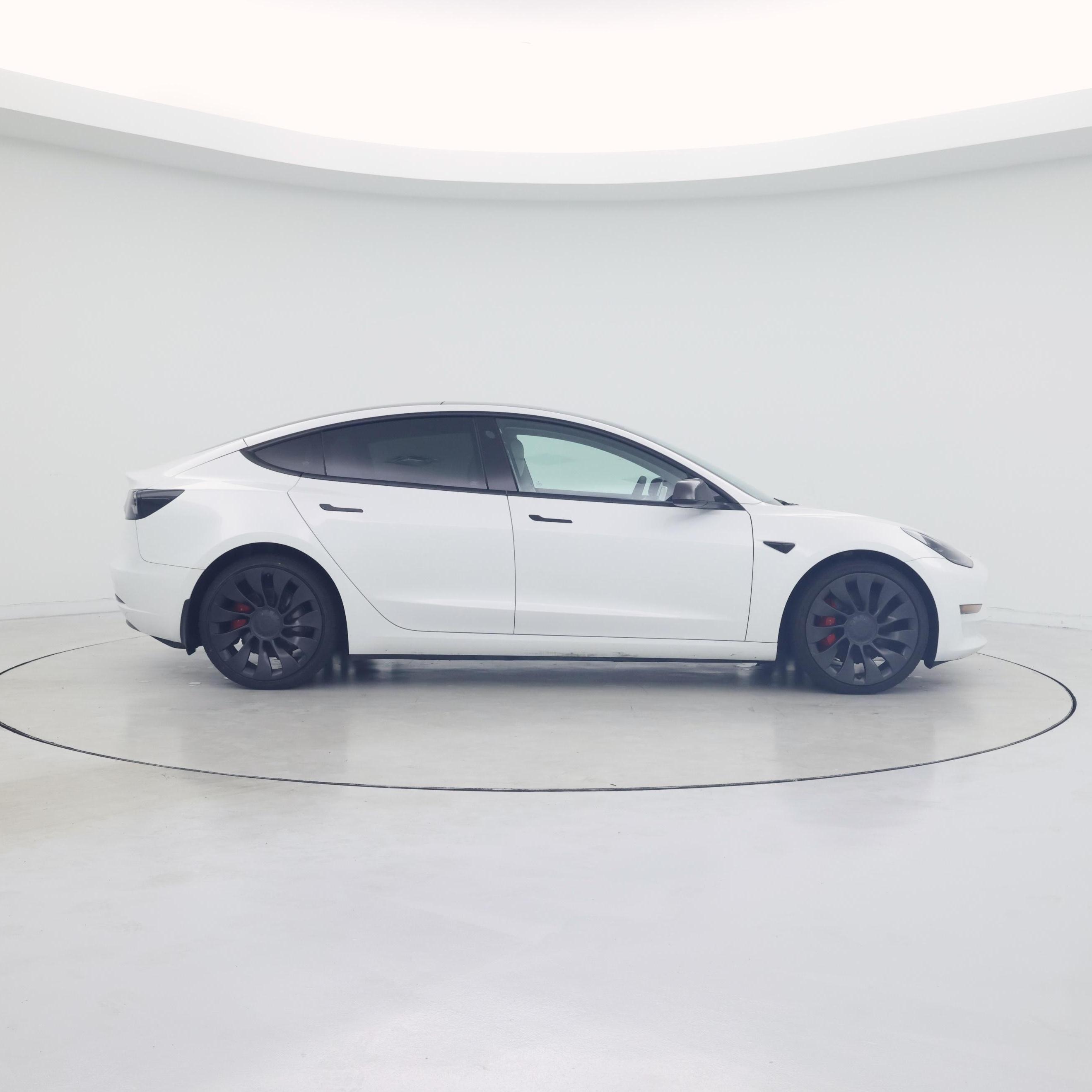 Thumbnail: 2023 Tesla Model 3 - 7