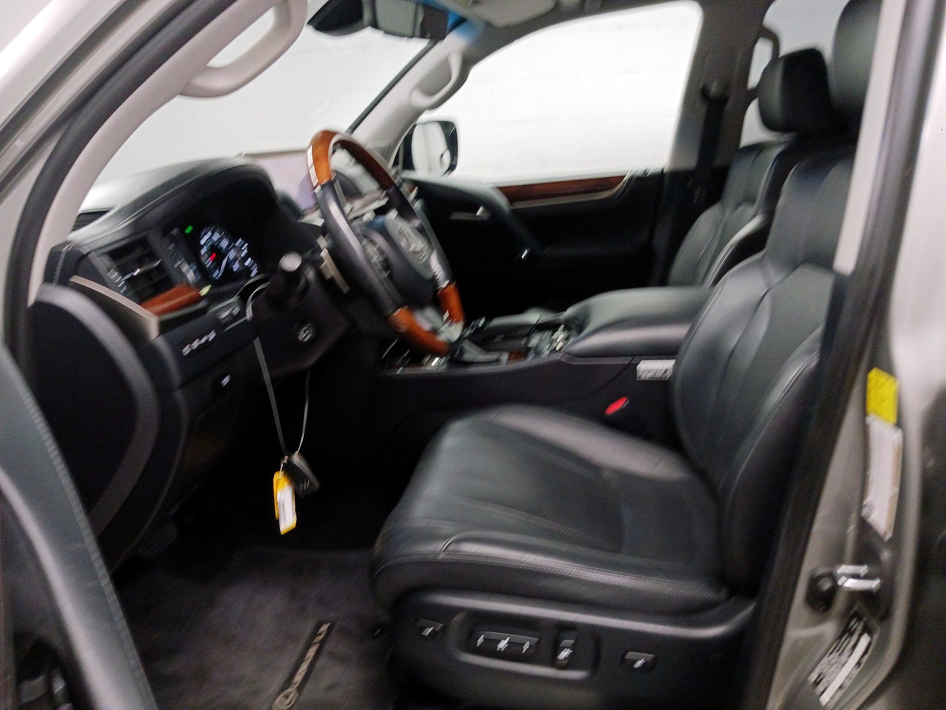 Thumbnail: 2017 Lexus LX - 9