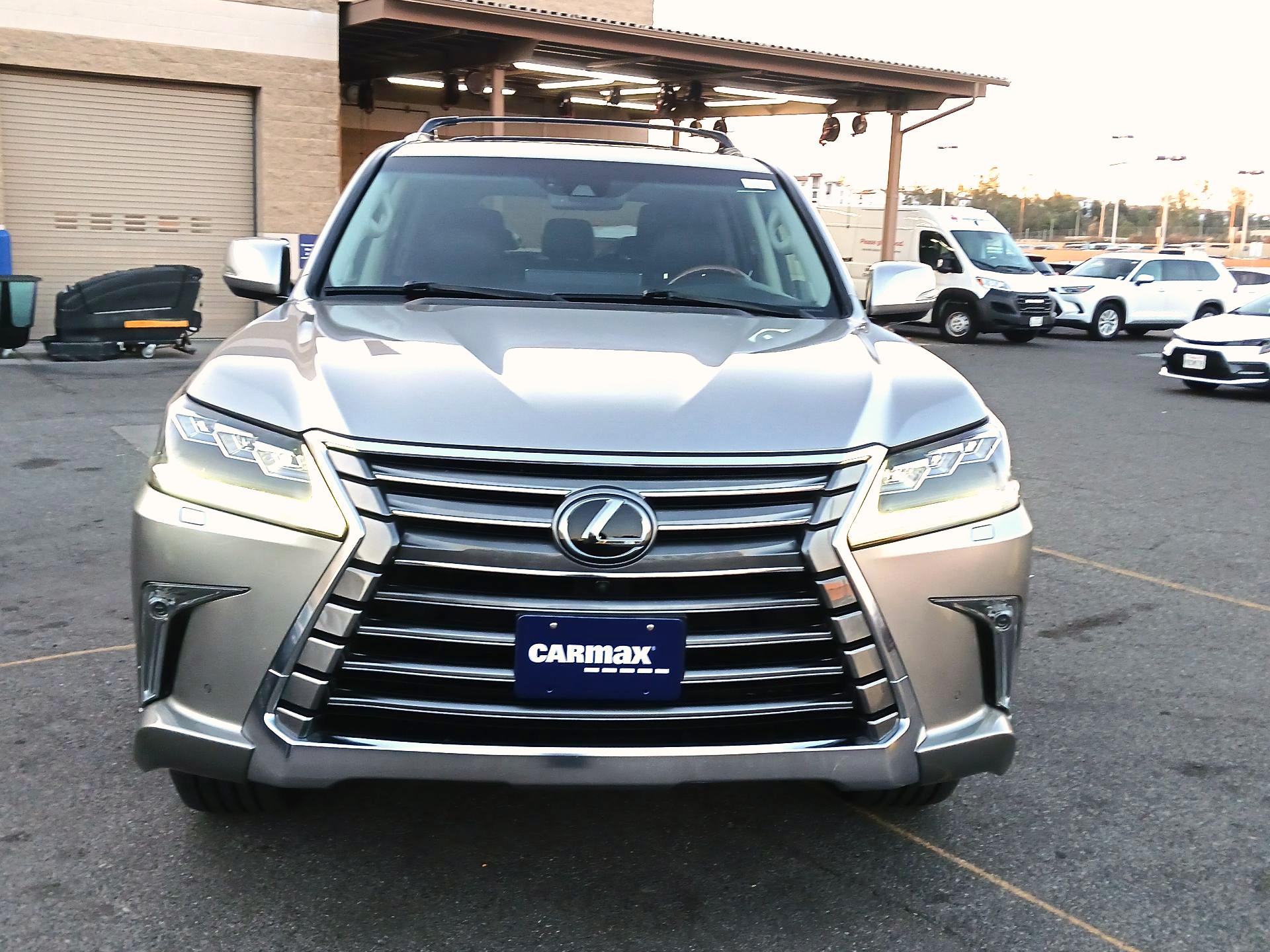 Thumbnail: 2017 Lexus LX - 2