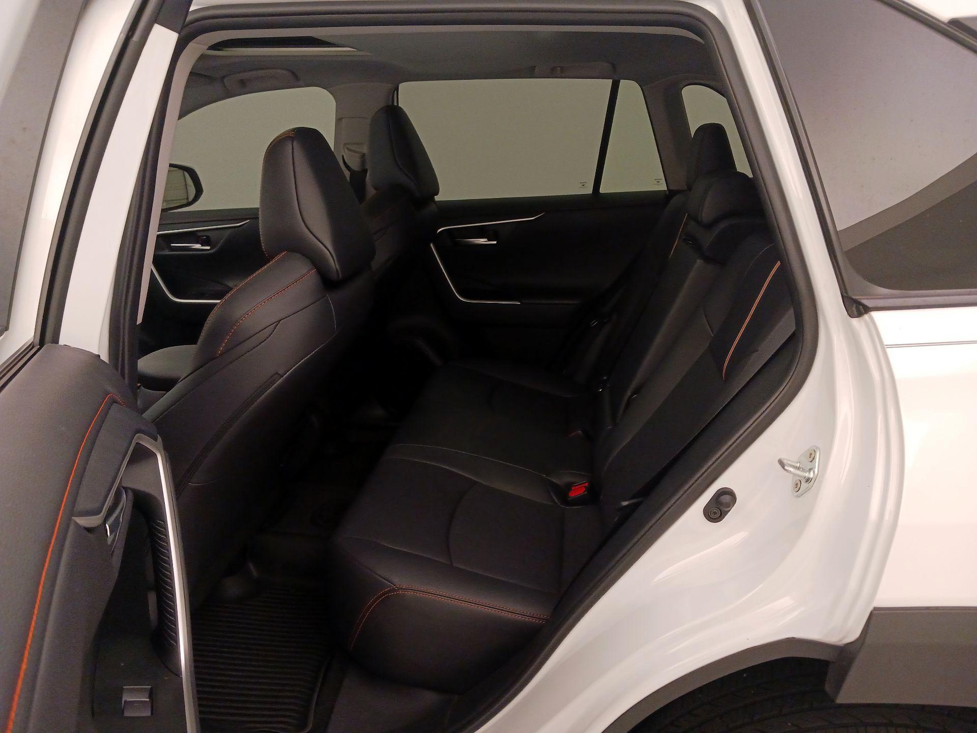 Thumbnail: 2024 Toyota RAV4 - 20