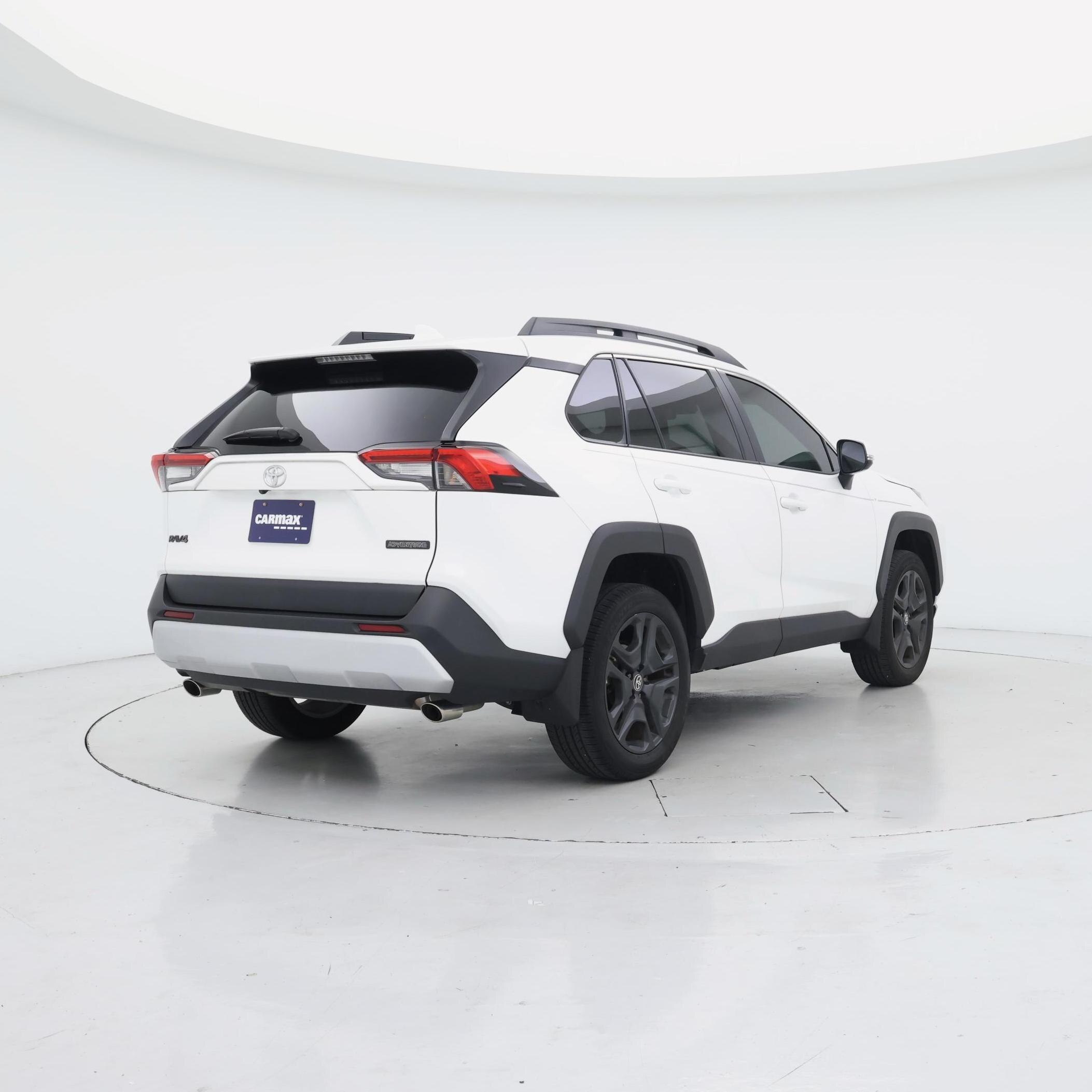 Thumbnail: 2024 Toyota RAV4 - 8