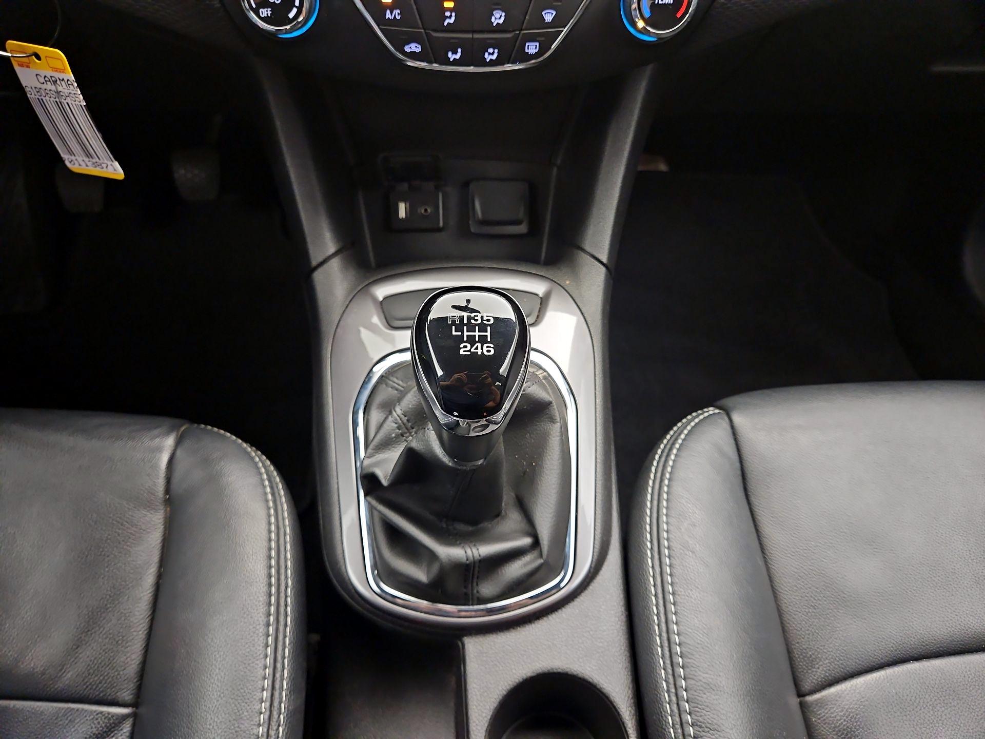 Thumbnail: 2017 Chevrolet Cruze - 16