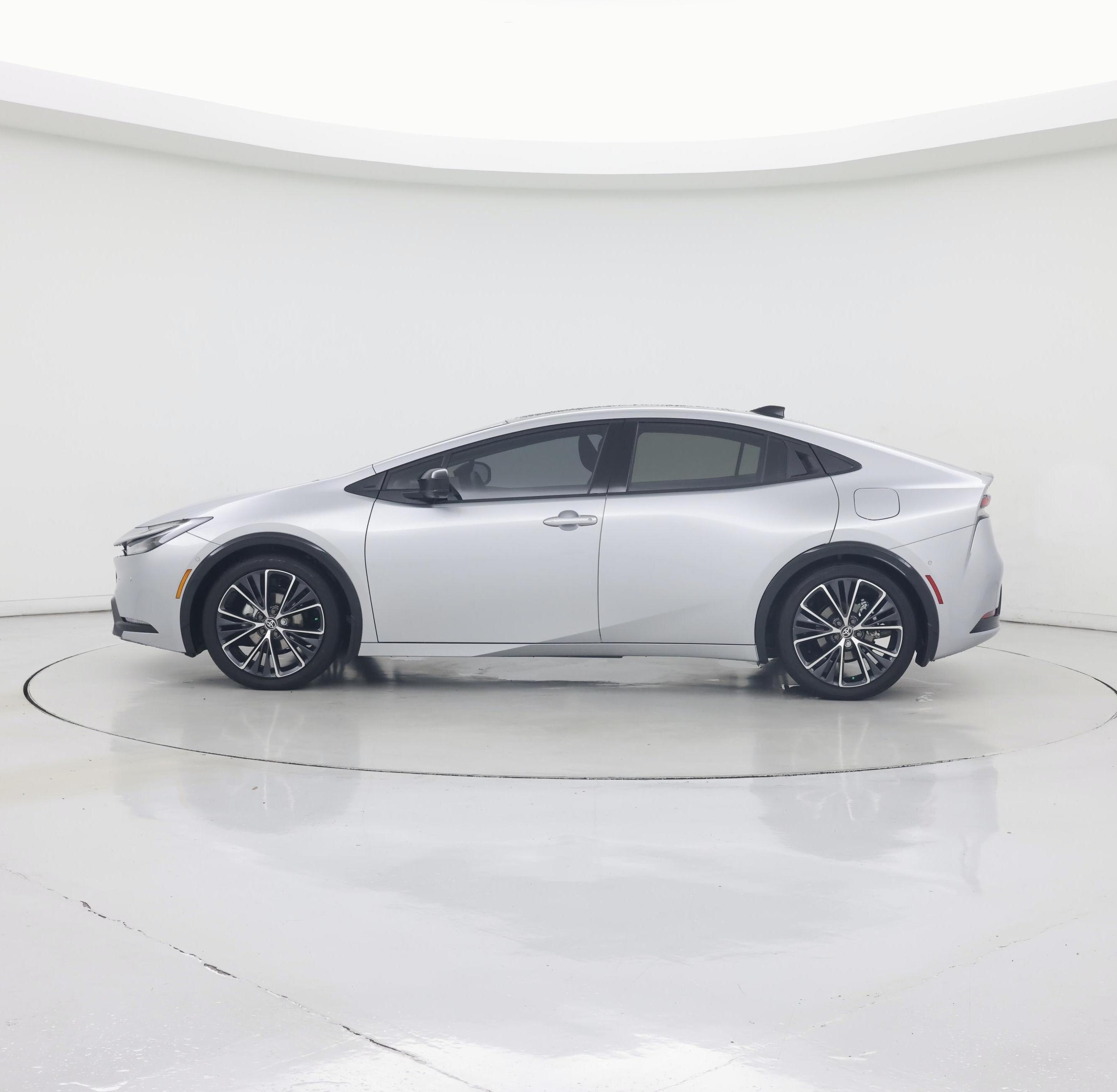 Thumbnail: 2023 Toyota Prius - 3
