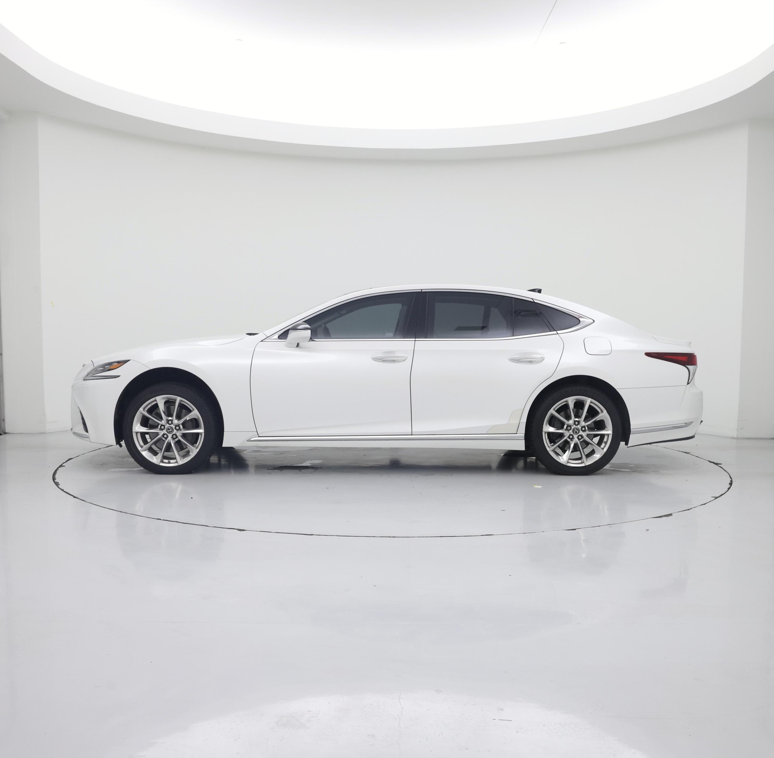 Thumbnail: 2018 Lexus LS - 3