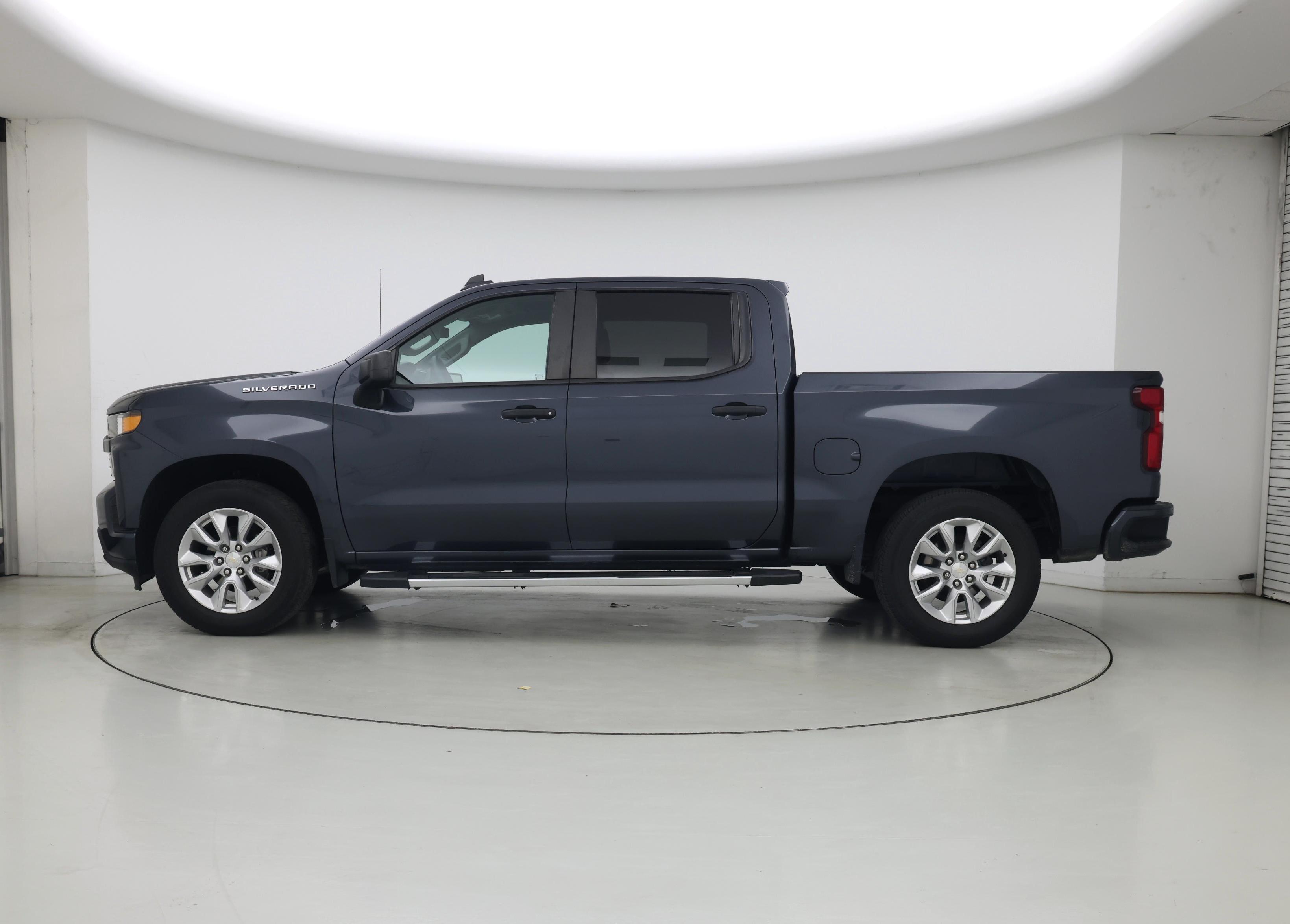 Thumbnail: 2022 Chevrolet Silverado 1500 - 3