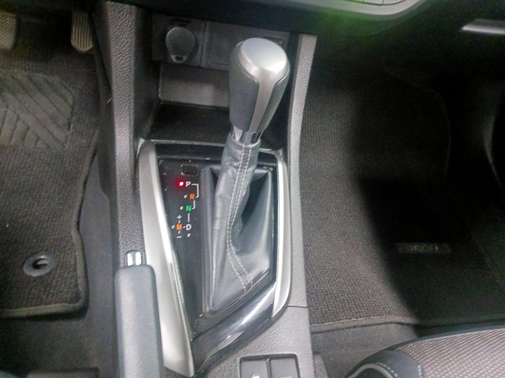Thumbnail: 2014 Toyota Corolla - 15