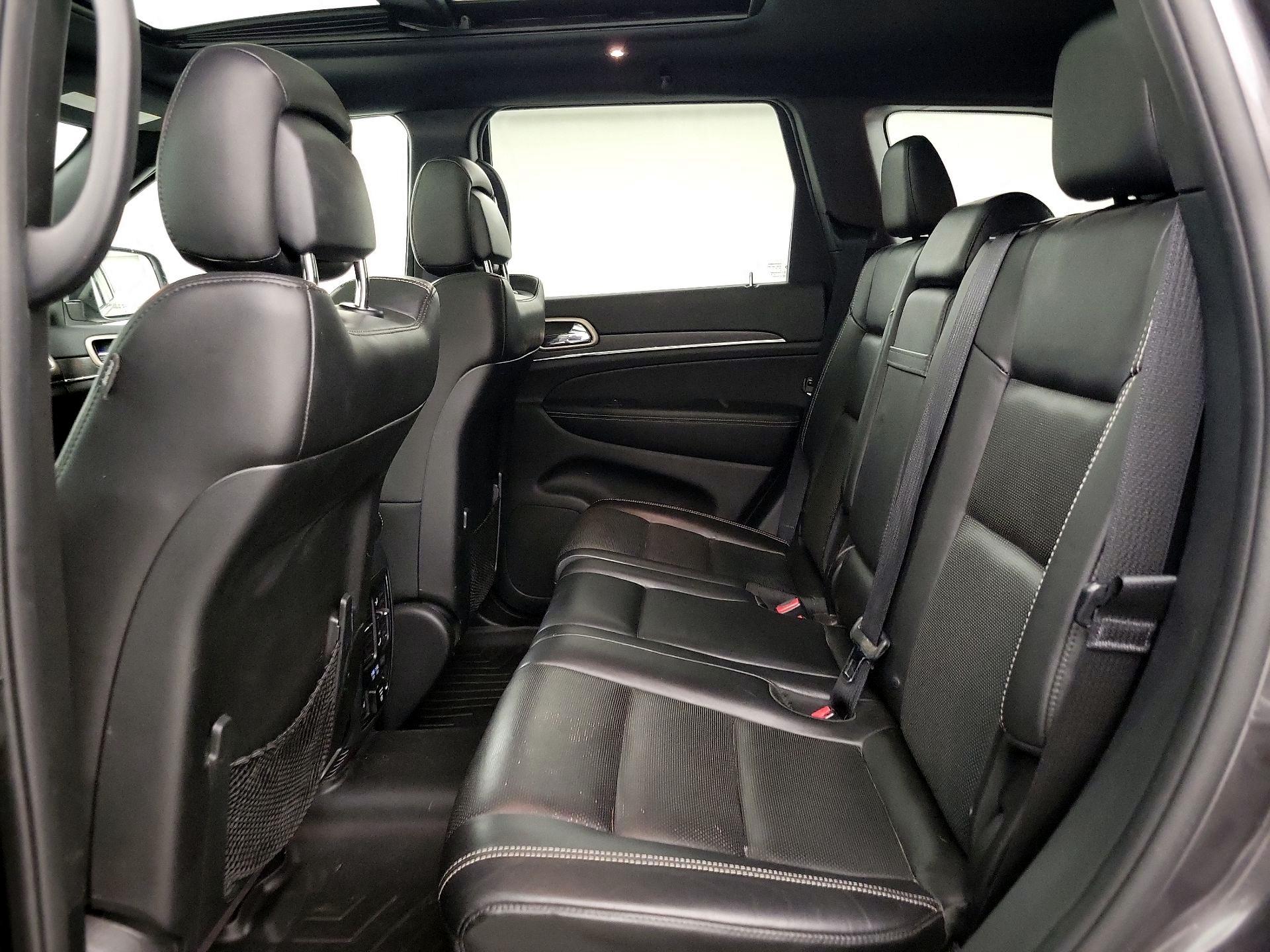 Thumbnail: 2017 Jeep Grand Cherokee - 19
