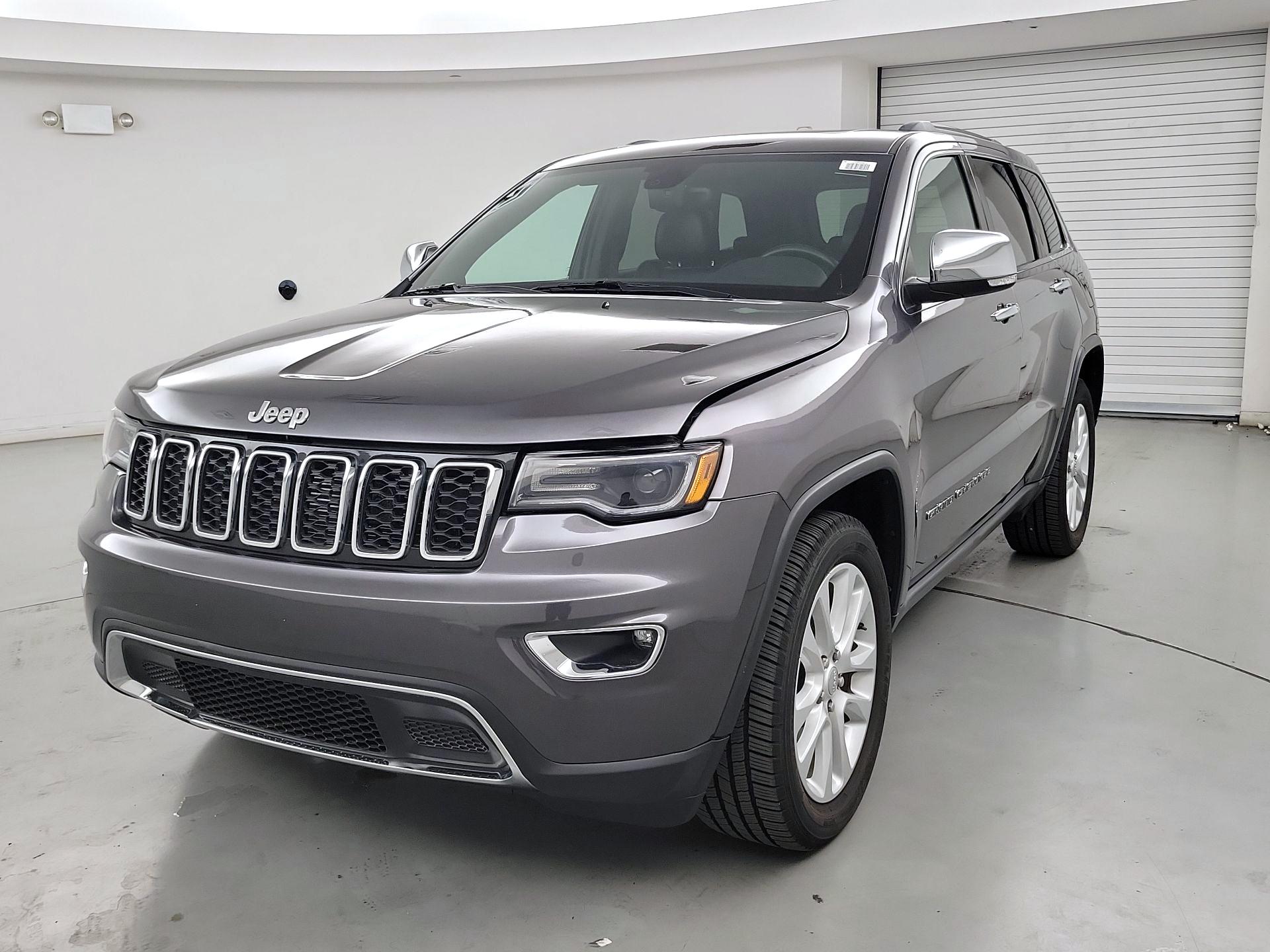 Thumbnail: 2017 Jeep Grand Cherokee - 3