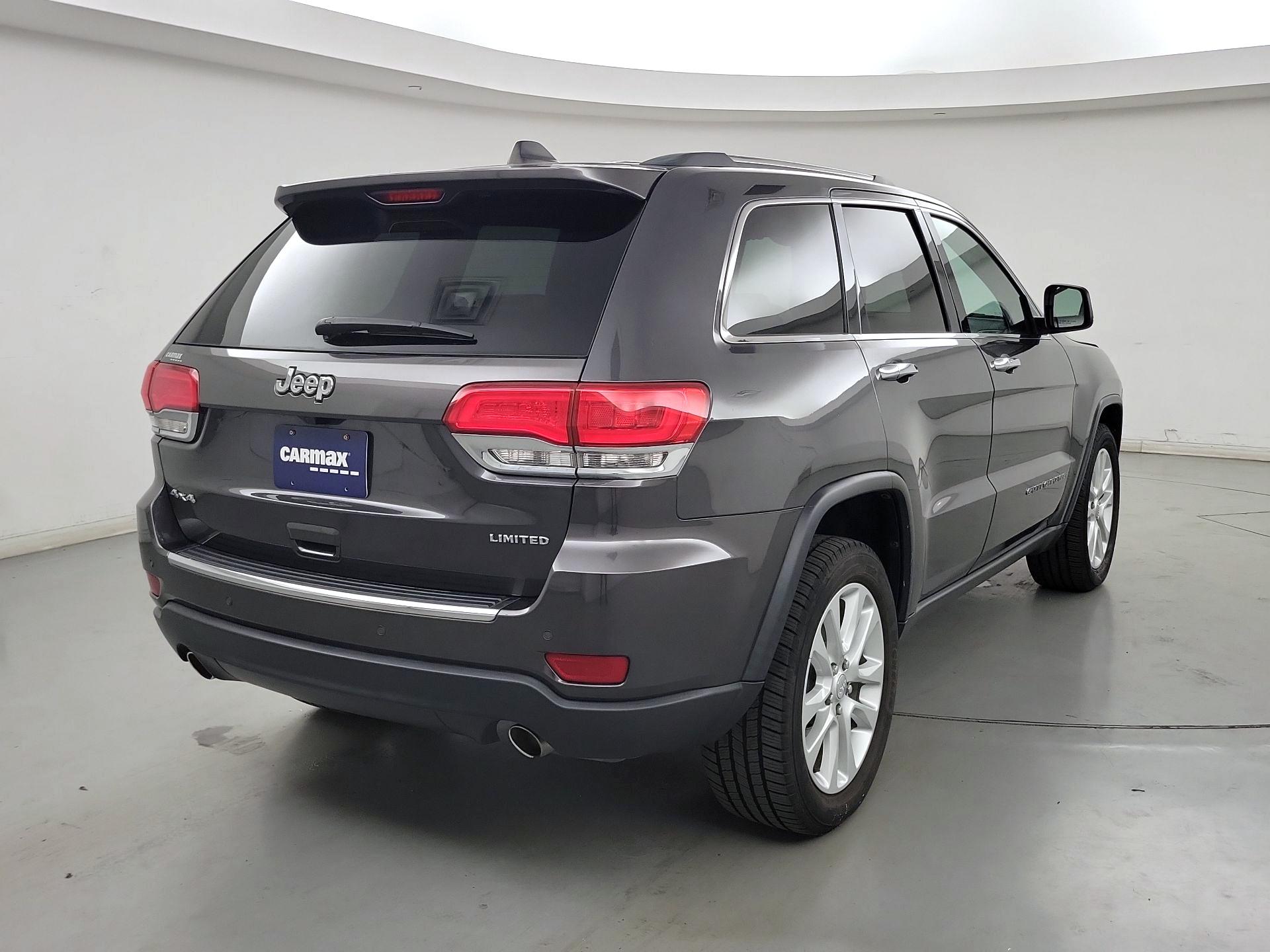Thumbnail: 2017 Jeep Grand Cherokee - 5