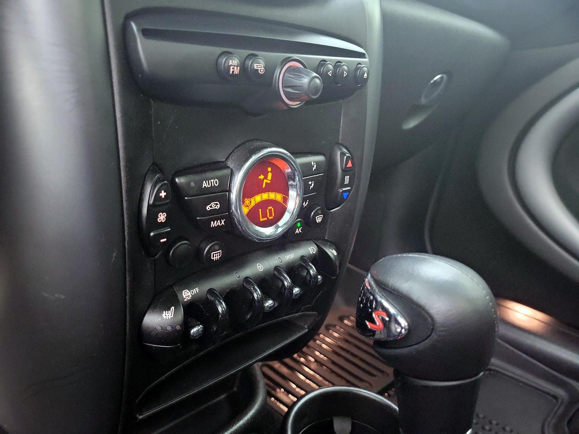 Thumbnail: 2015 MINI Cooper Countryman - 14