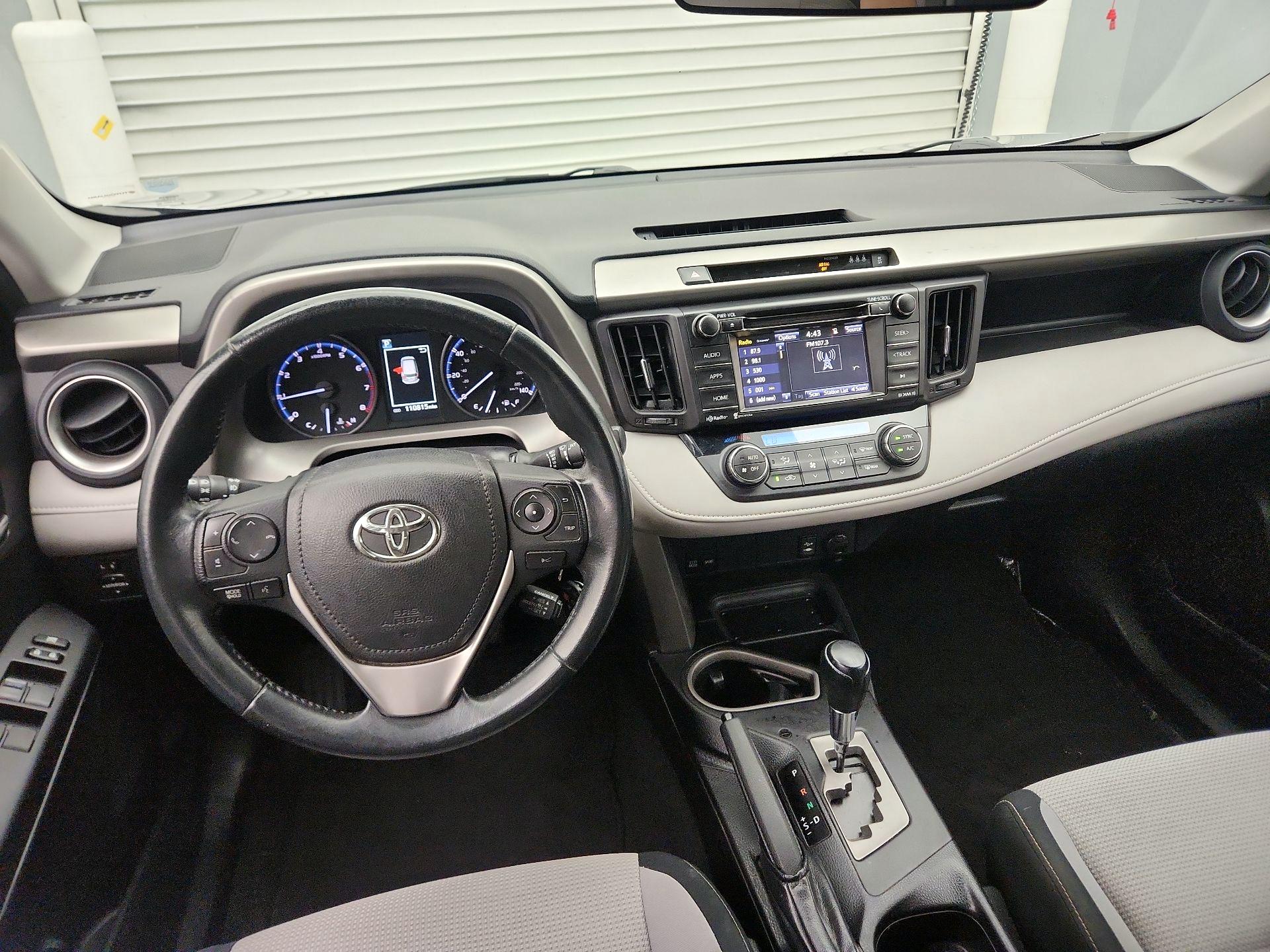 Thumbnail: 2017 Toyota RAV4 - 9
