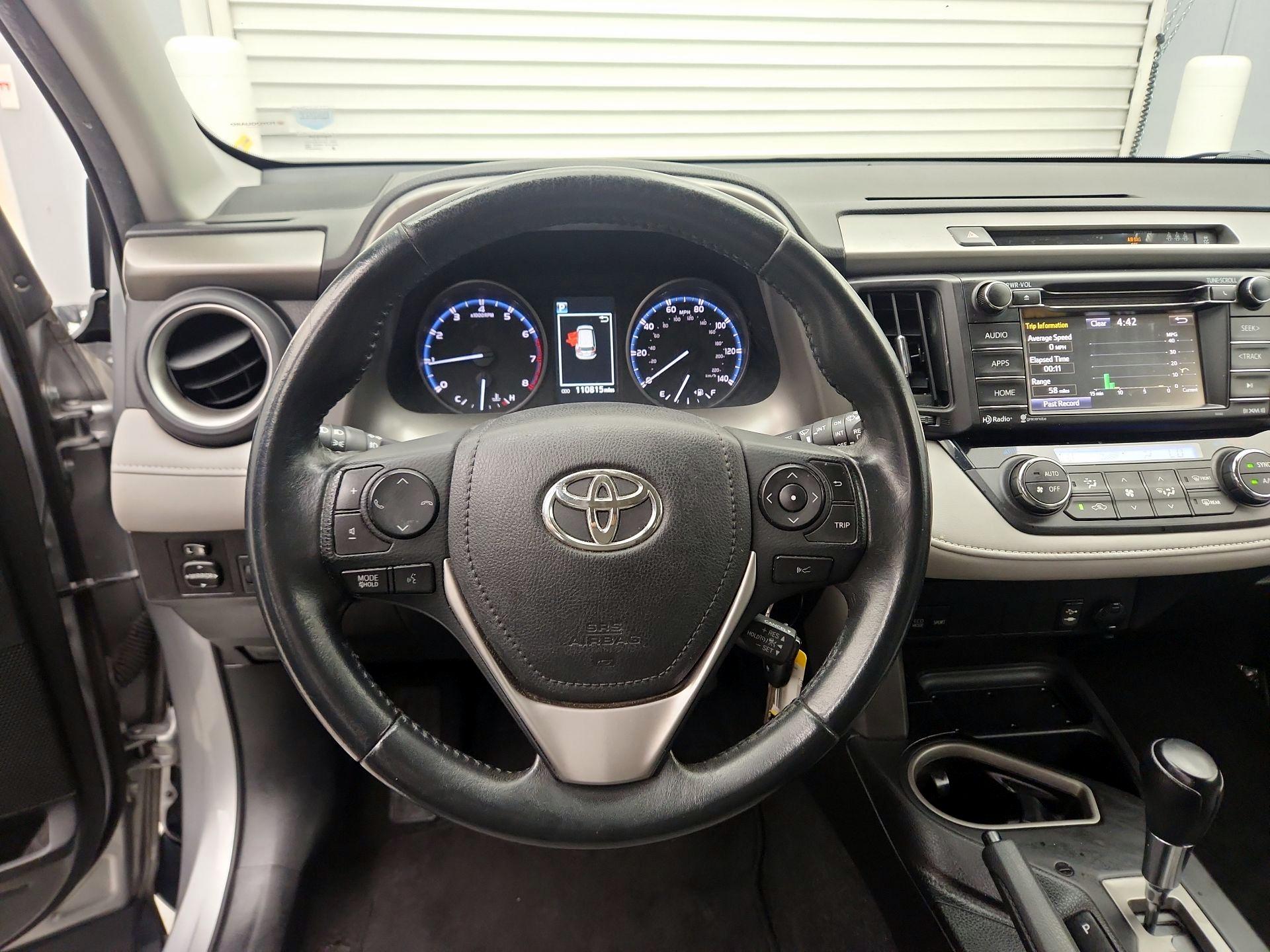 Thumbnail: 2017 Toyota RAV4 - 10