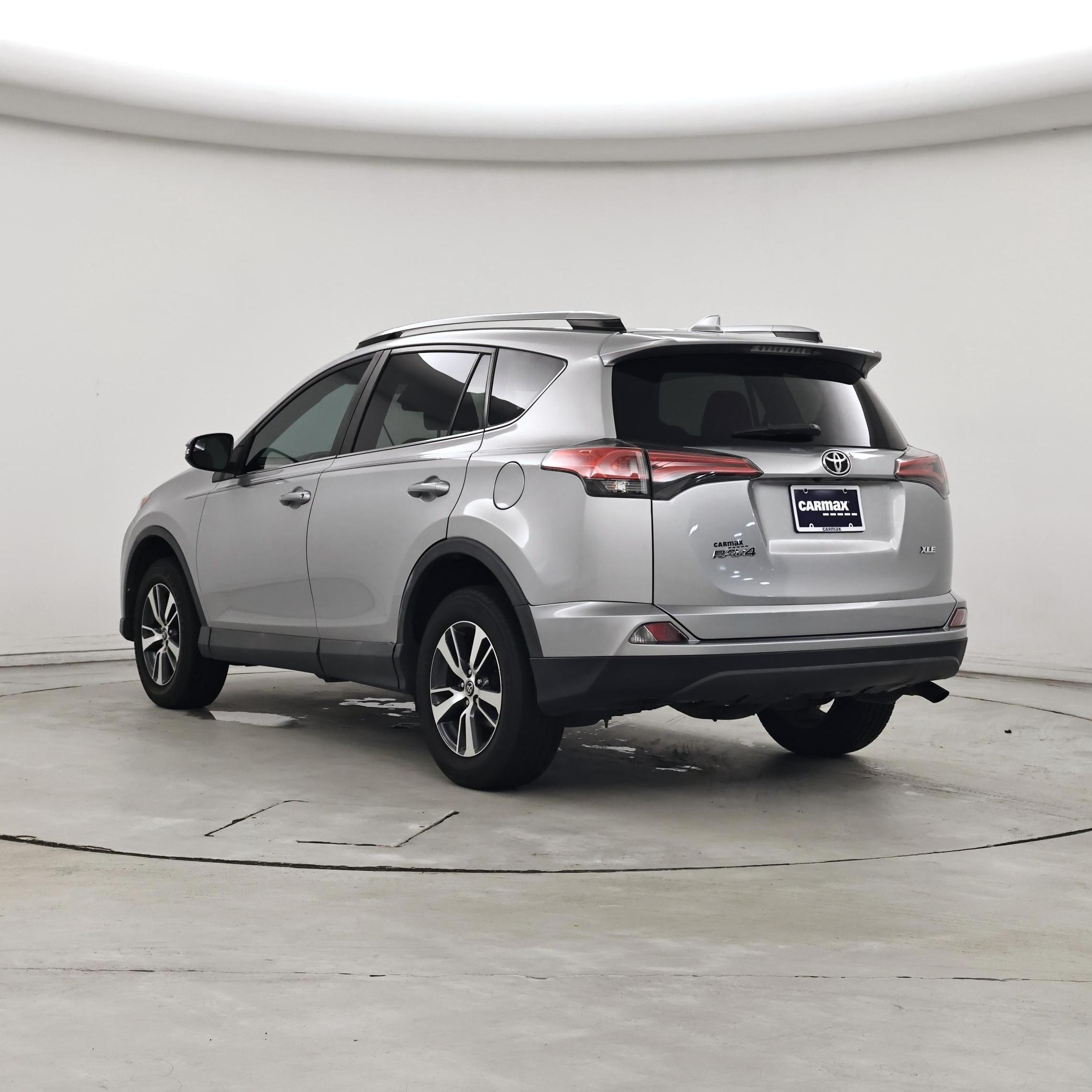 Thumbnail: 2017 Toyota RAV4 - 2