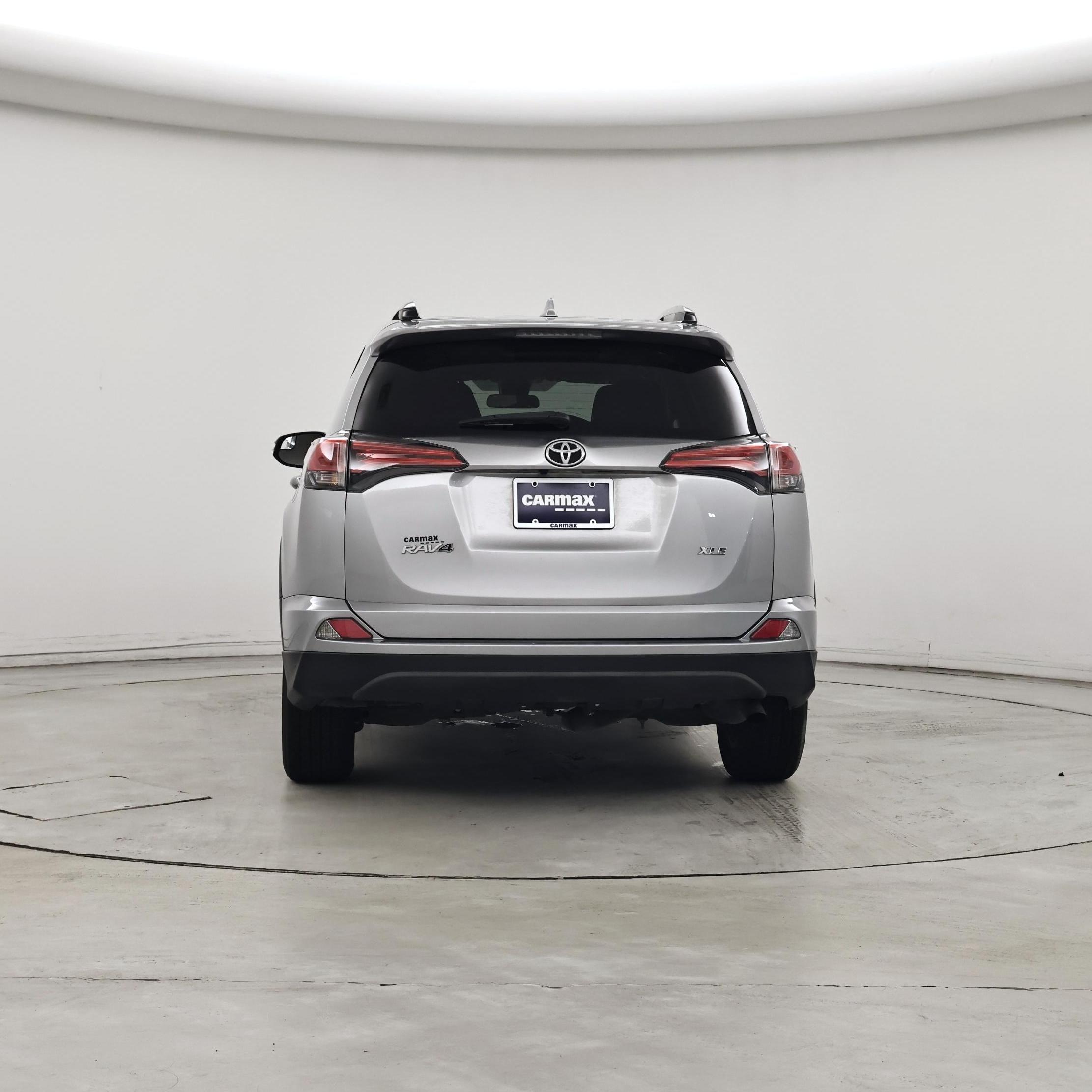 Thumbnail: 2017 Toyota RAV4 - 6
