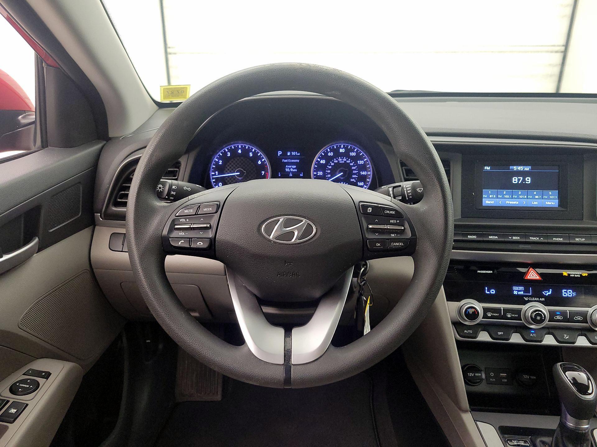 Thumbnail: 2020 Hyundai Elantra - 10