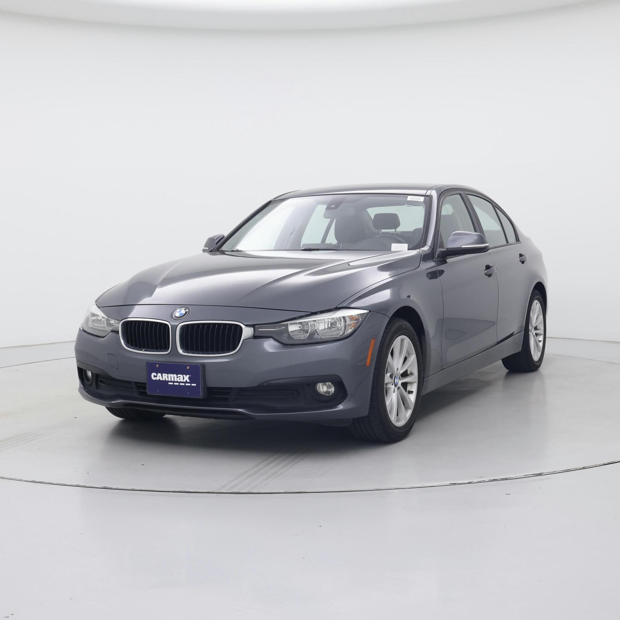Thumbnail: 2017 BMW 3 Series - 4