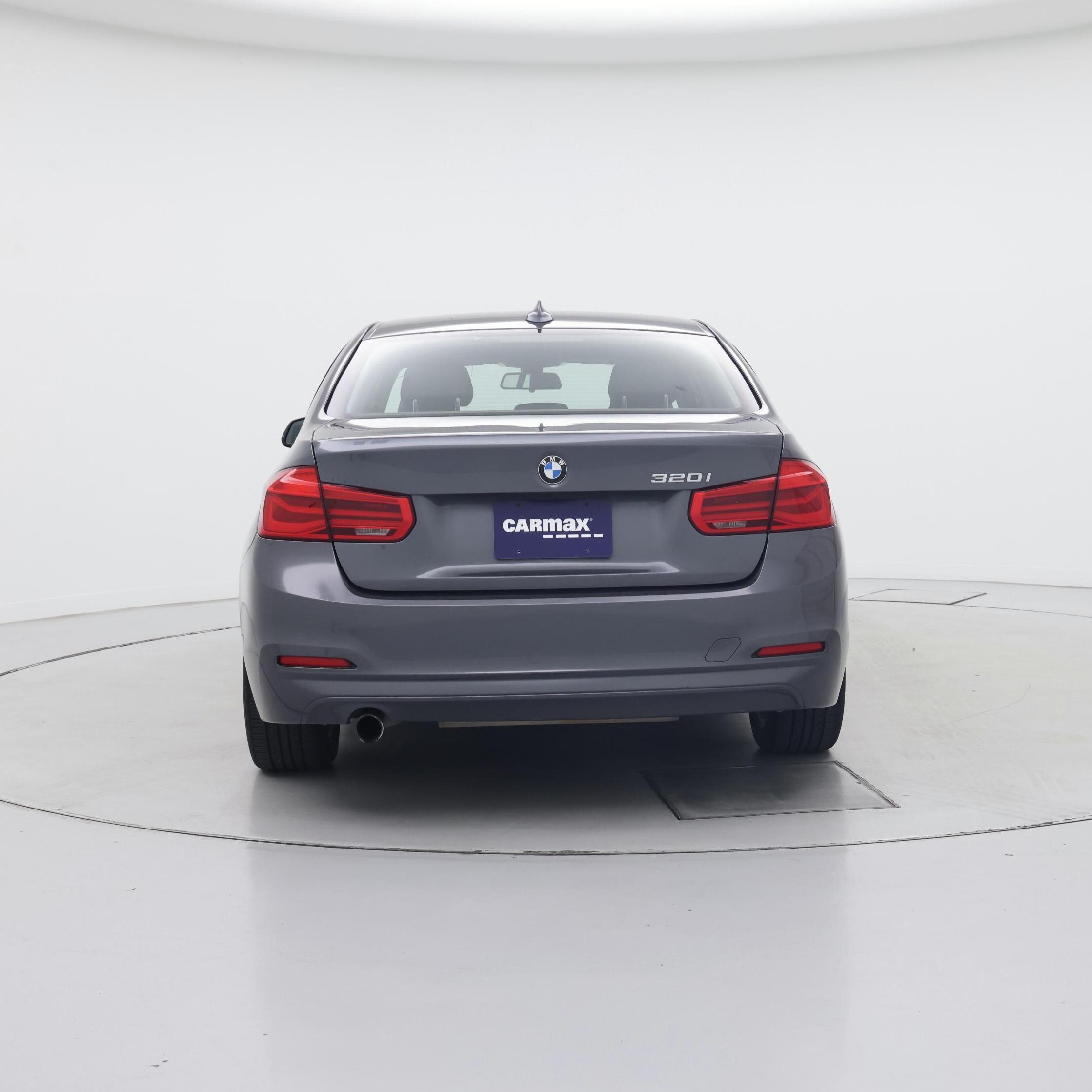 Thumbnail: 2017 BMW 3 Series - 6