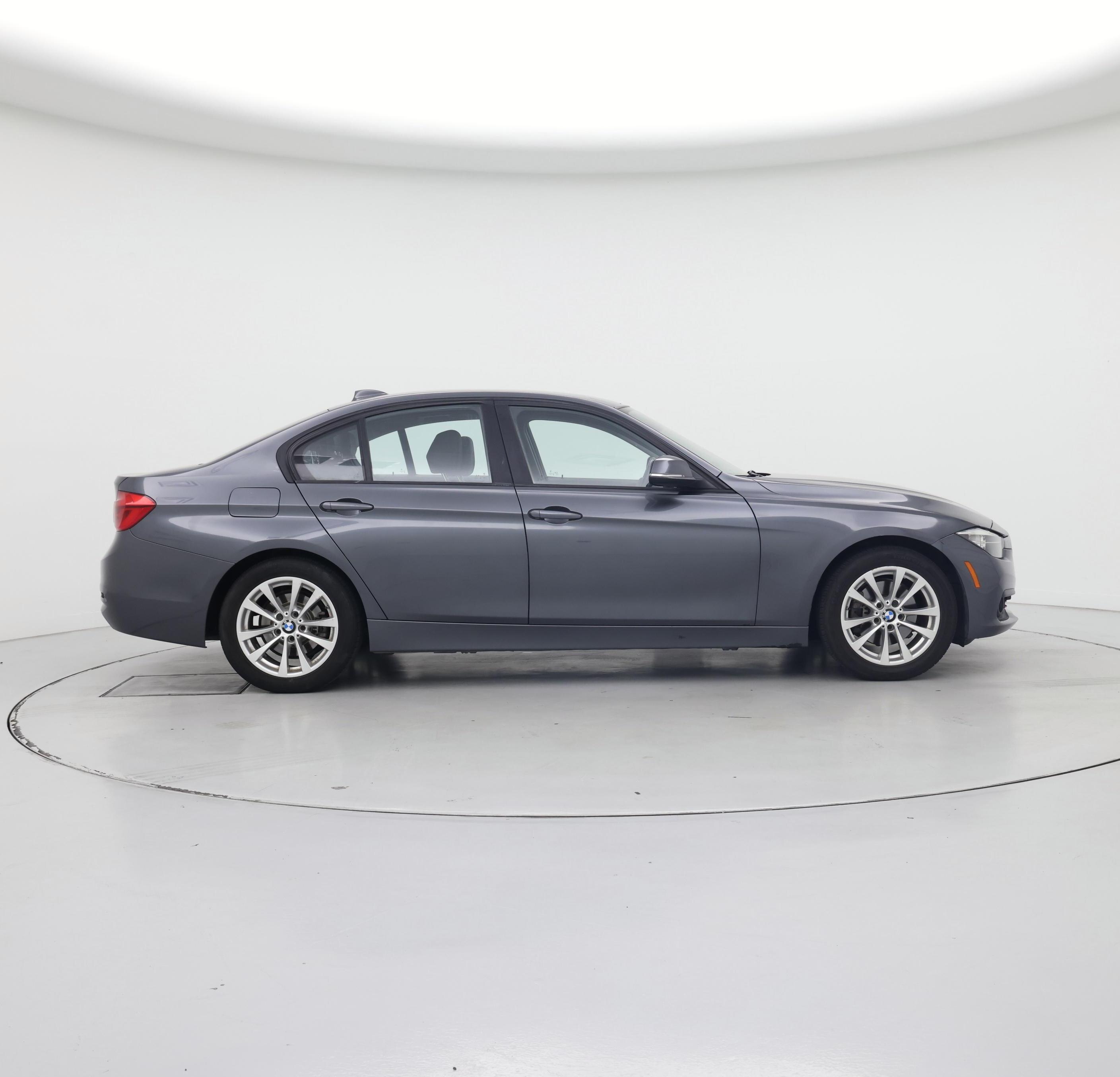Thumbnail: 2017 BMW 3 Series - 7