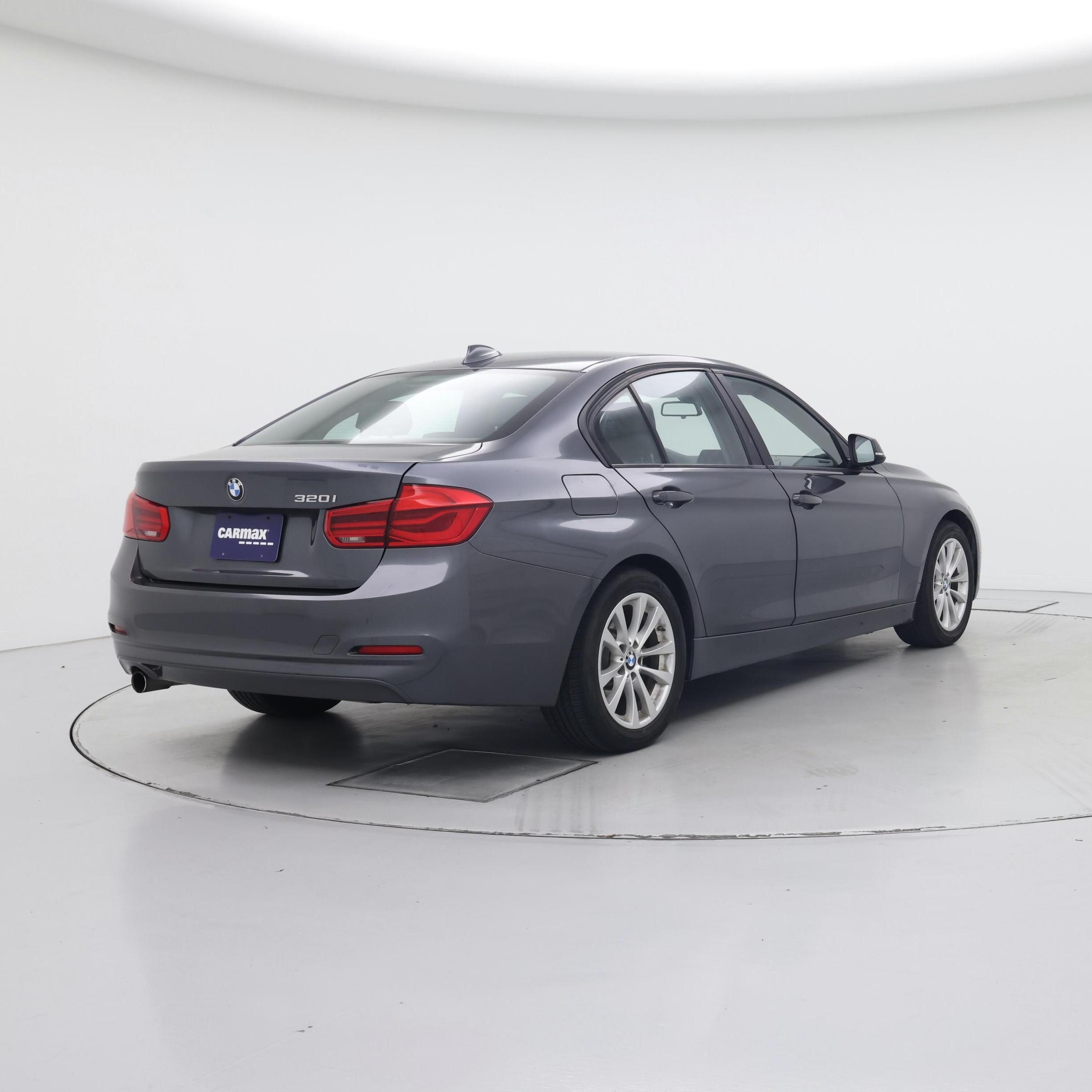 Thumbnail: 2017 BMW 3 Series - 8