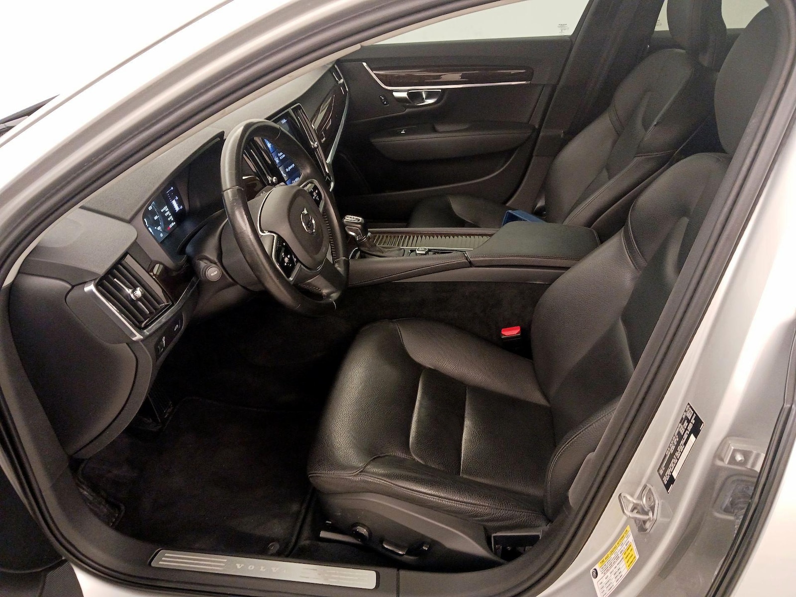 2018 Volvo S90 Momentum - Photo 12