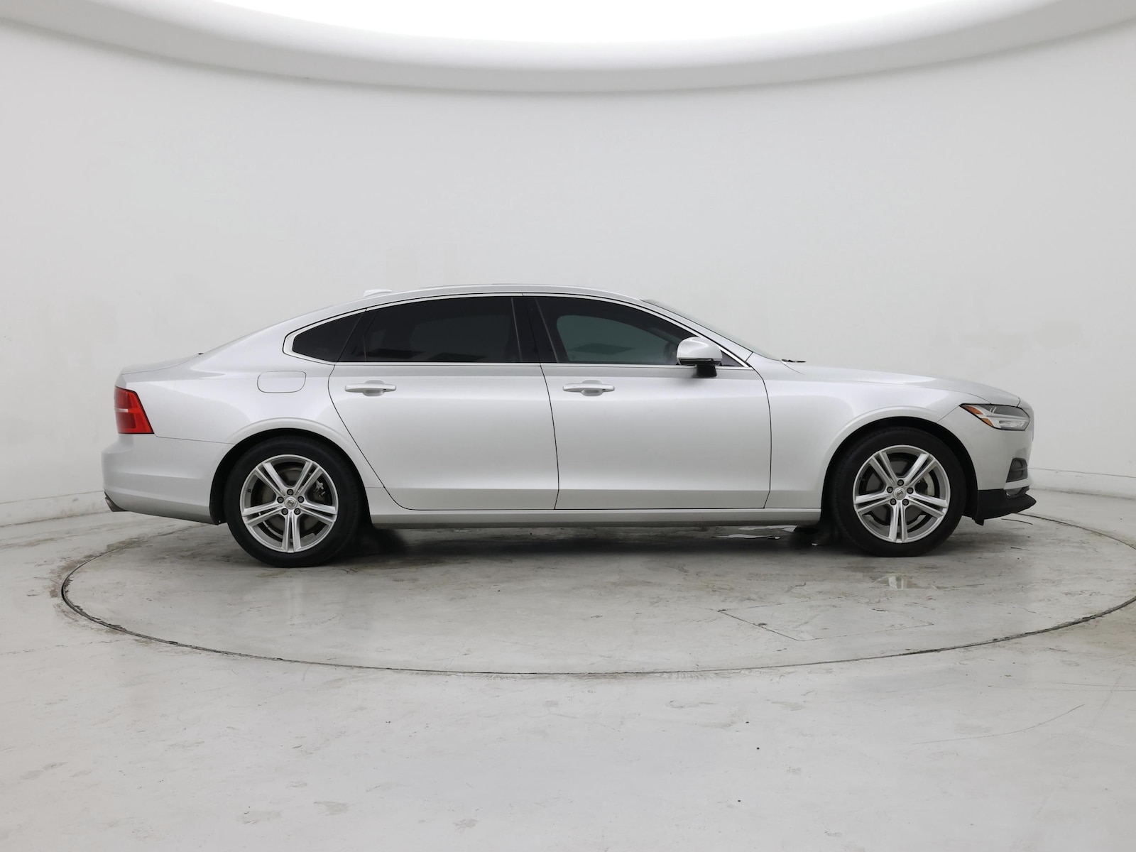 2018 Volvo S90 Momentum - Photo 8