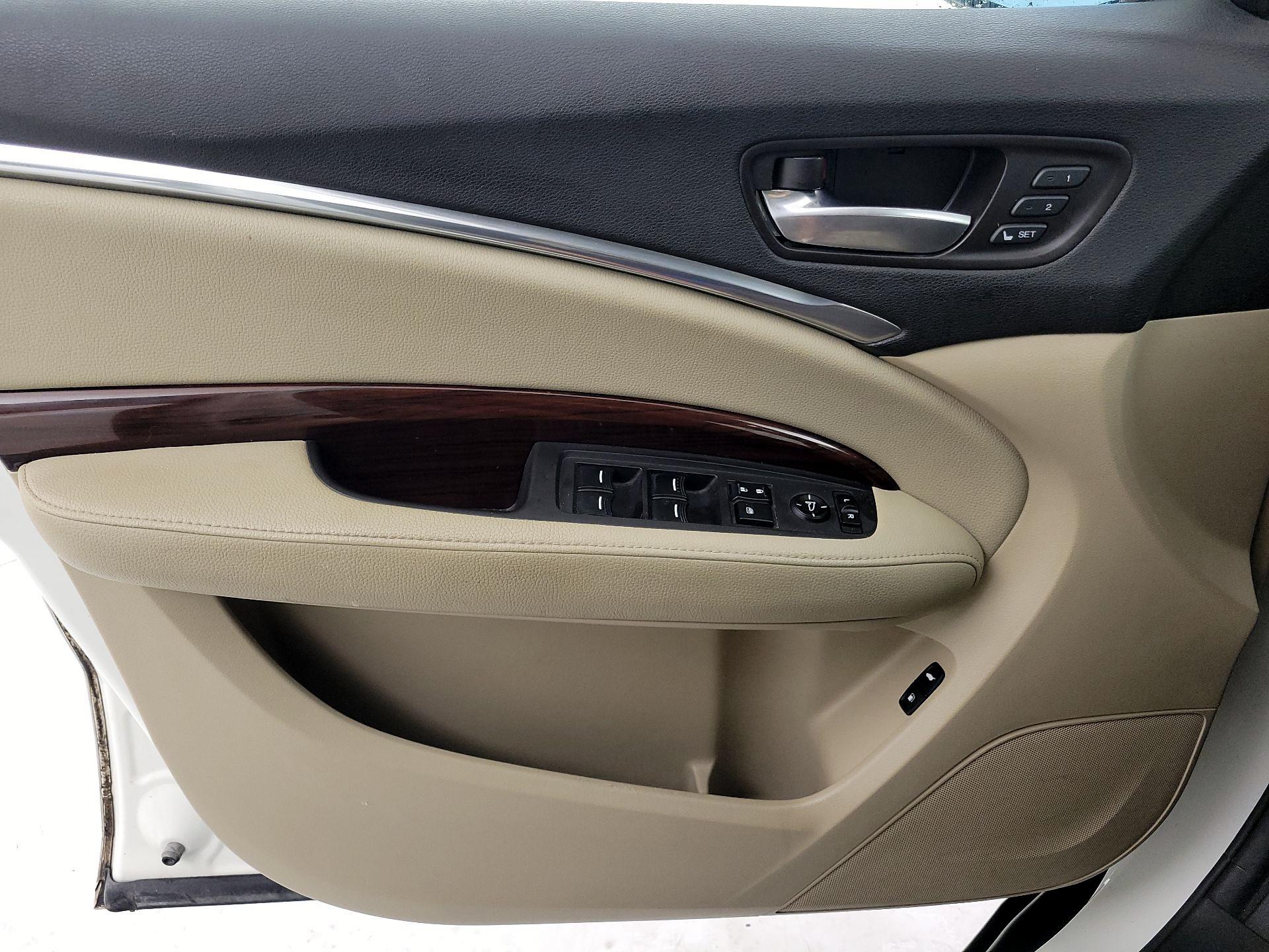 Thumbnail: 2016 Acura MDX - 12