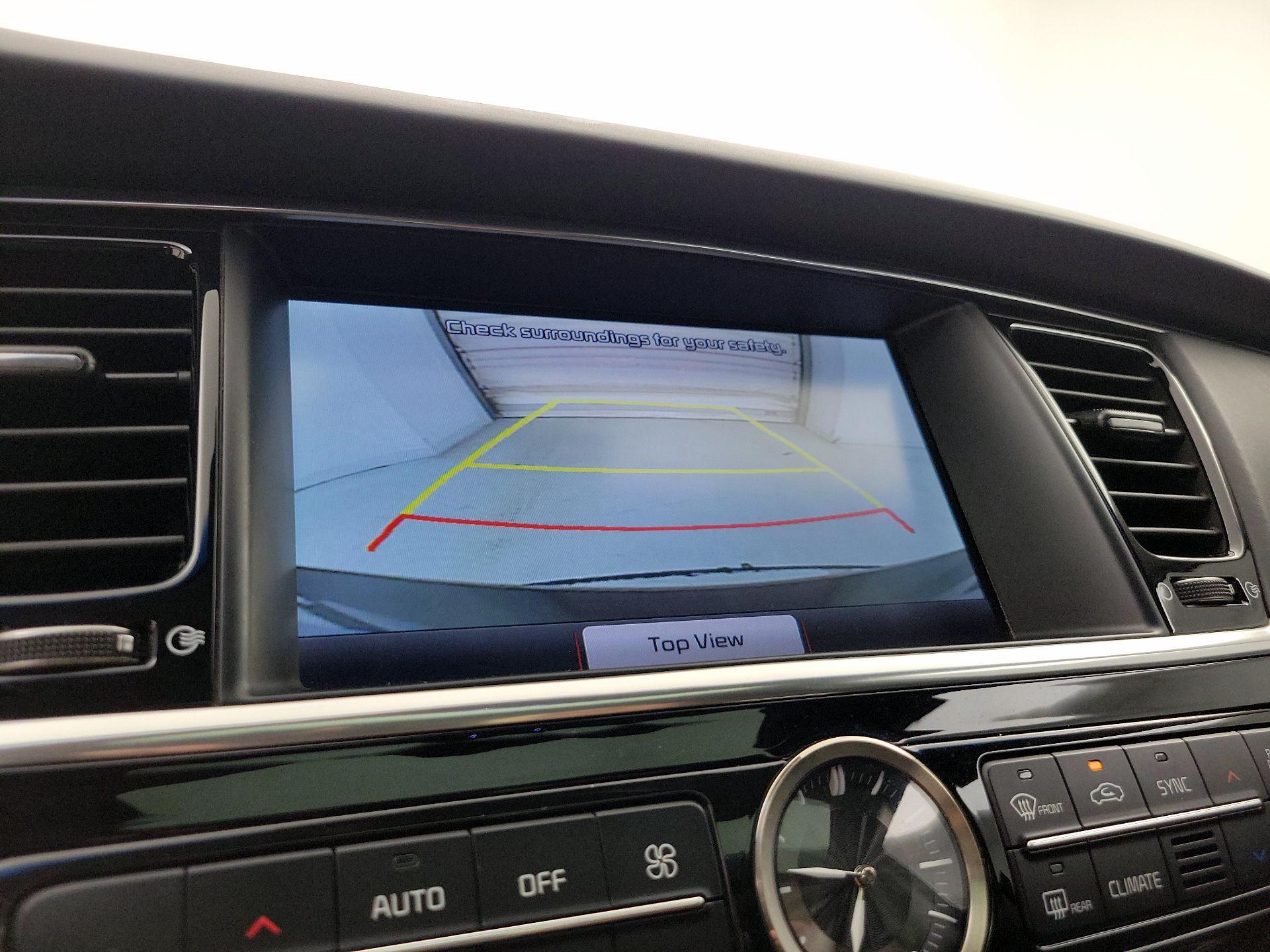 Thumbnail: 2015 Kia K900 - 15