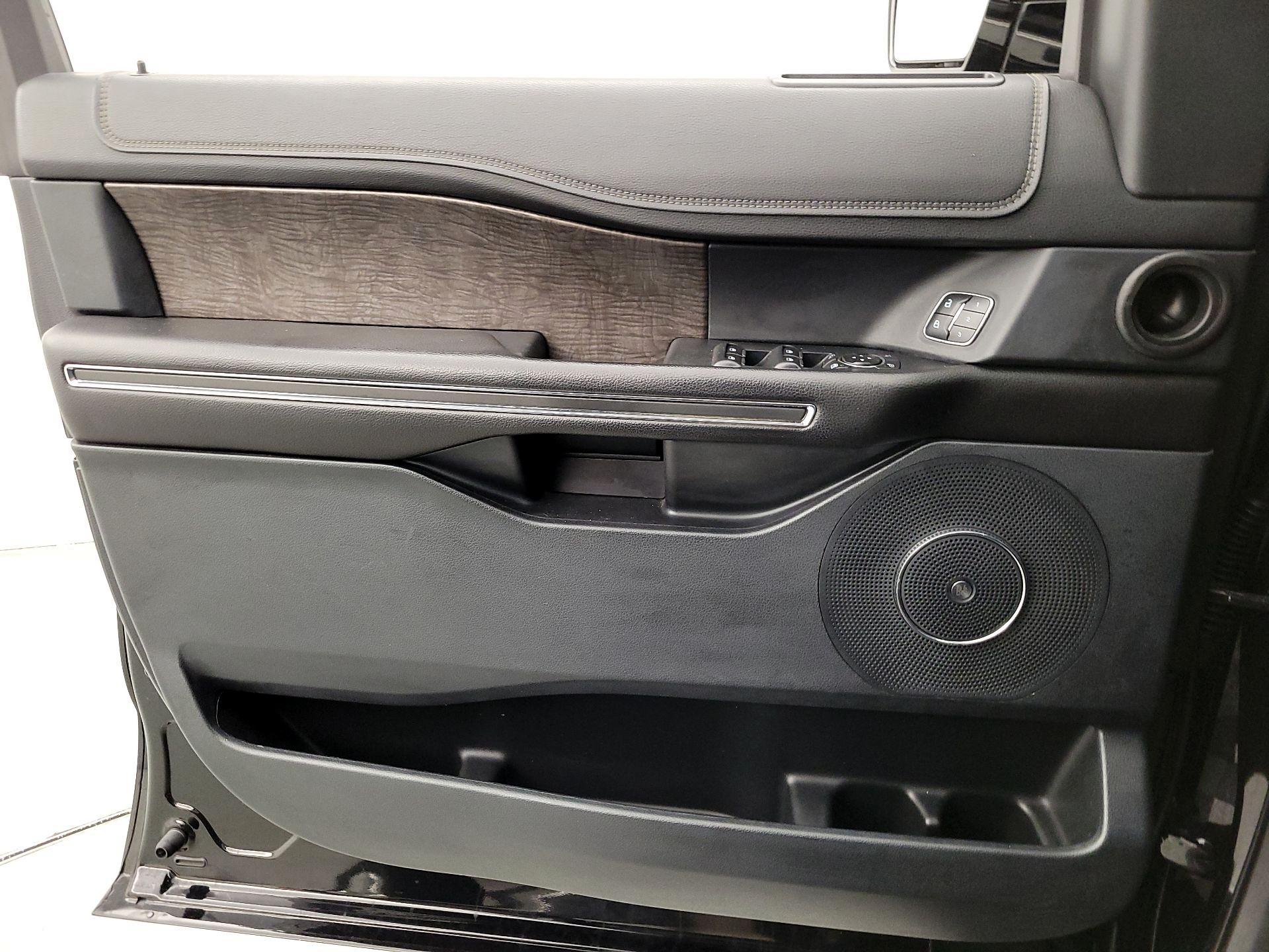 Thumbnail: 2018 Ford Expedition - 12