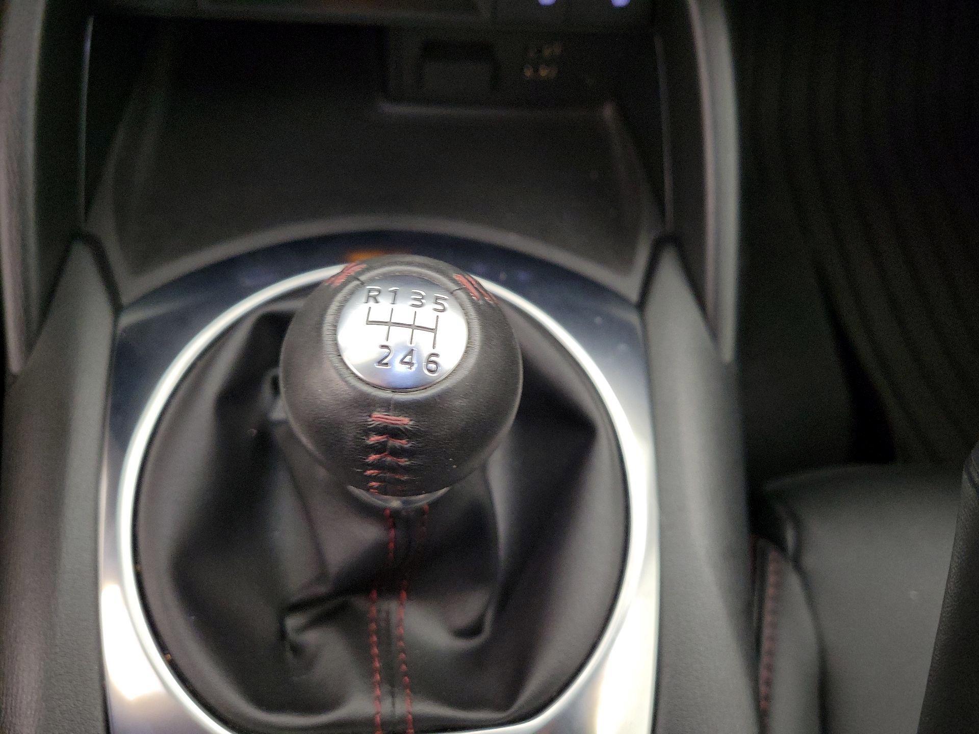 Thumbnail: 2017 Mazda MX-5 Miata - 17