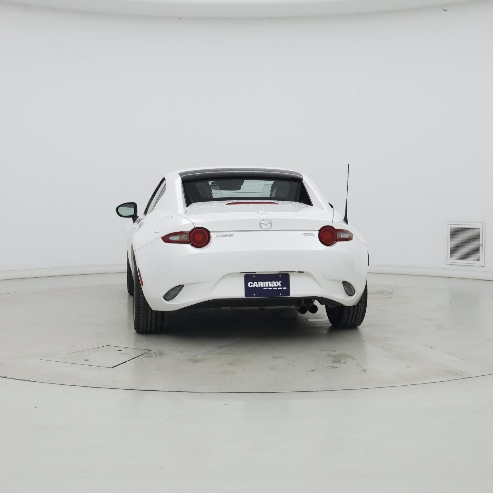 Thumbnail: 2017 Mazda MX-5 Miata - 6