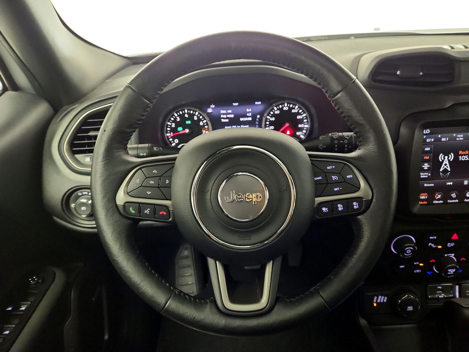 Thumbnail: 2020 Jeep Renegade - 10