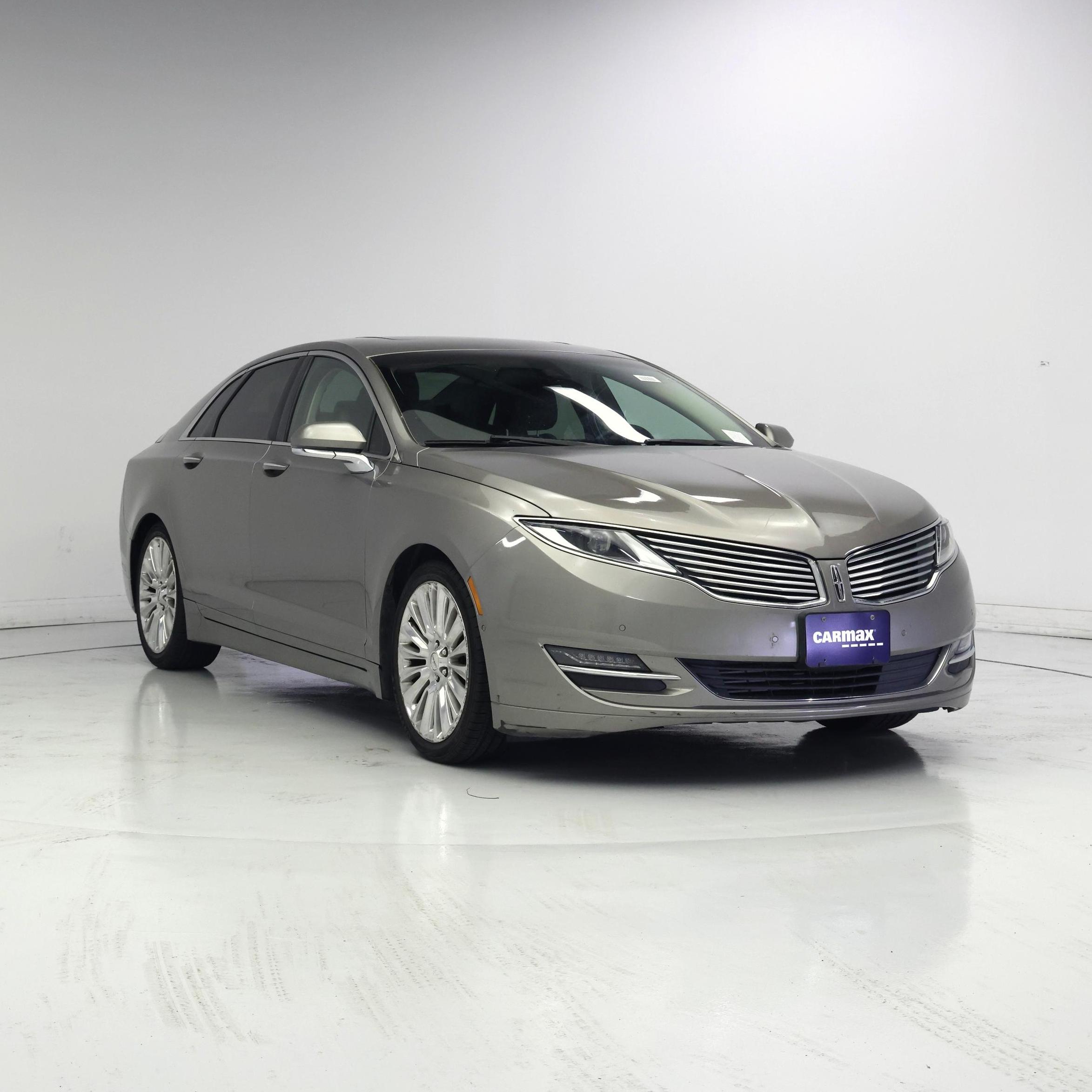 Silver 2016 Lincoln MKZ Sedan Front-Wheel Drive Automatic