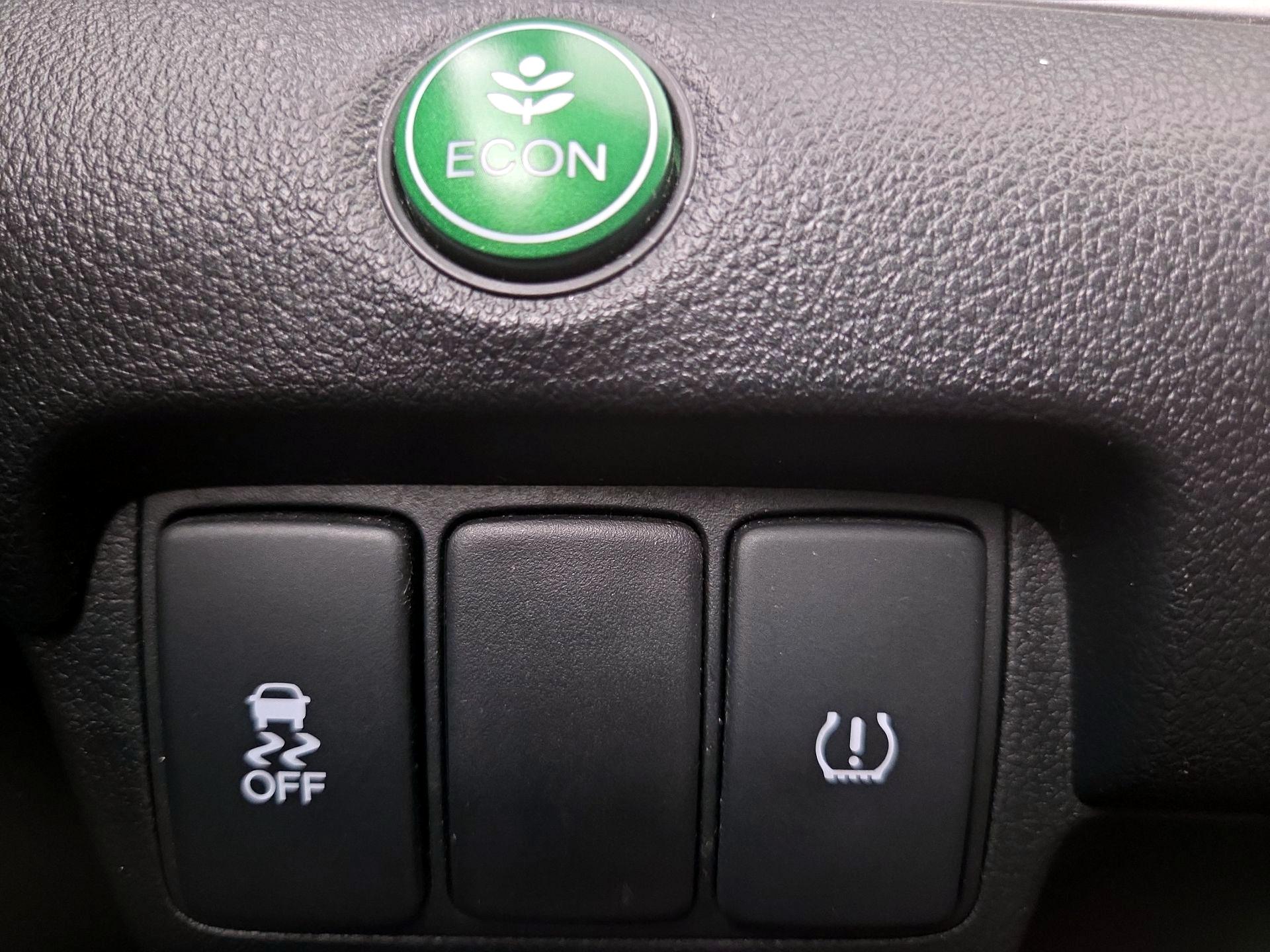 Thumbnail: 2016 Honda CR-V - 13