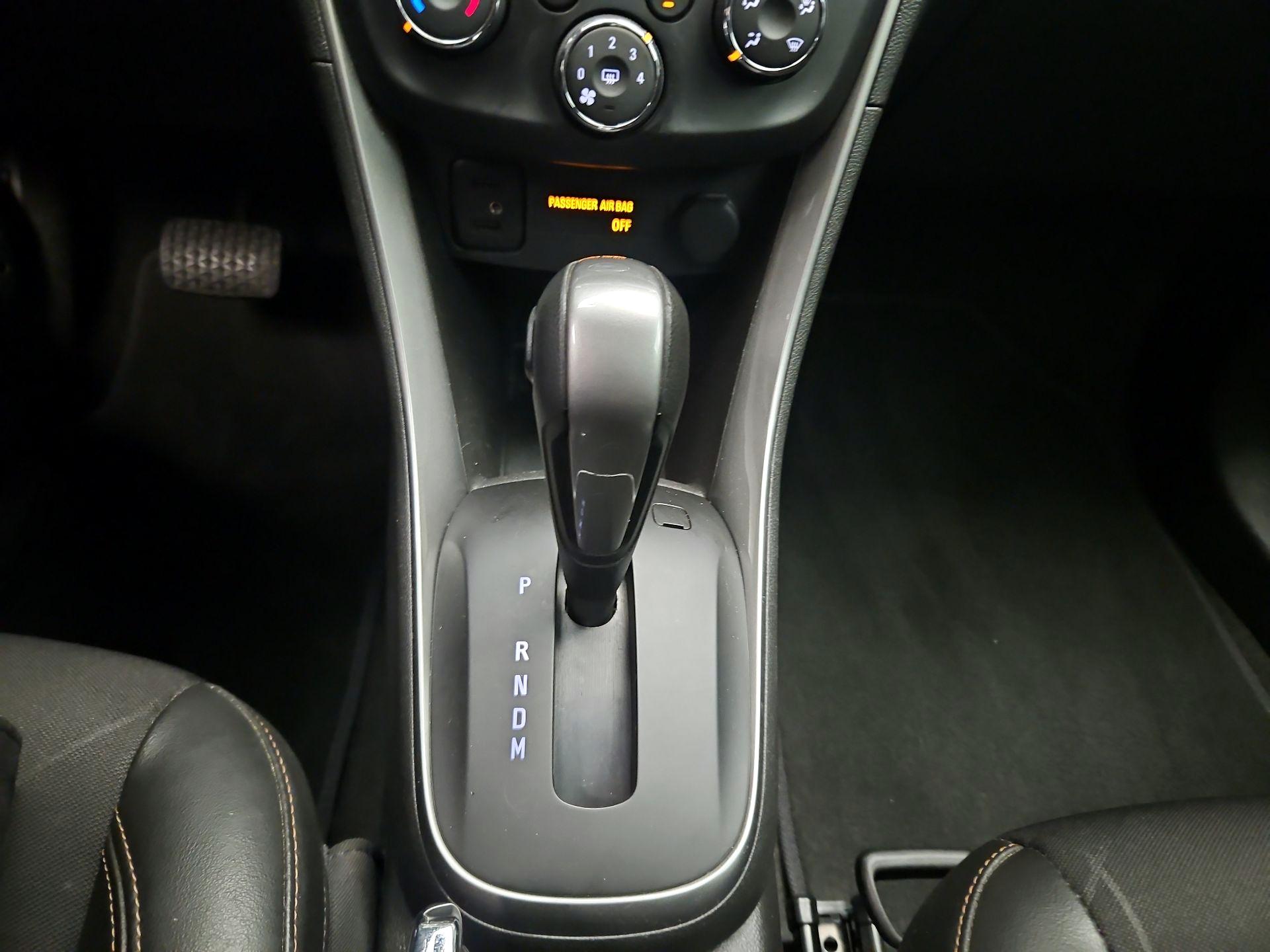 Thumbnail: 2020 Chevrolet Trax - 16