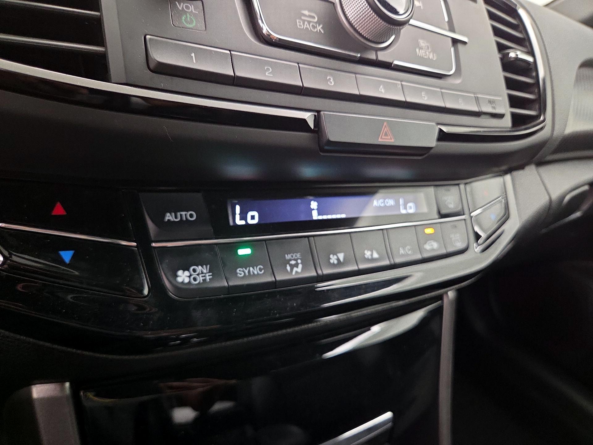 Thumbnail: 2016 Honda Accord - 16