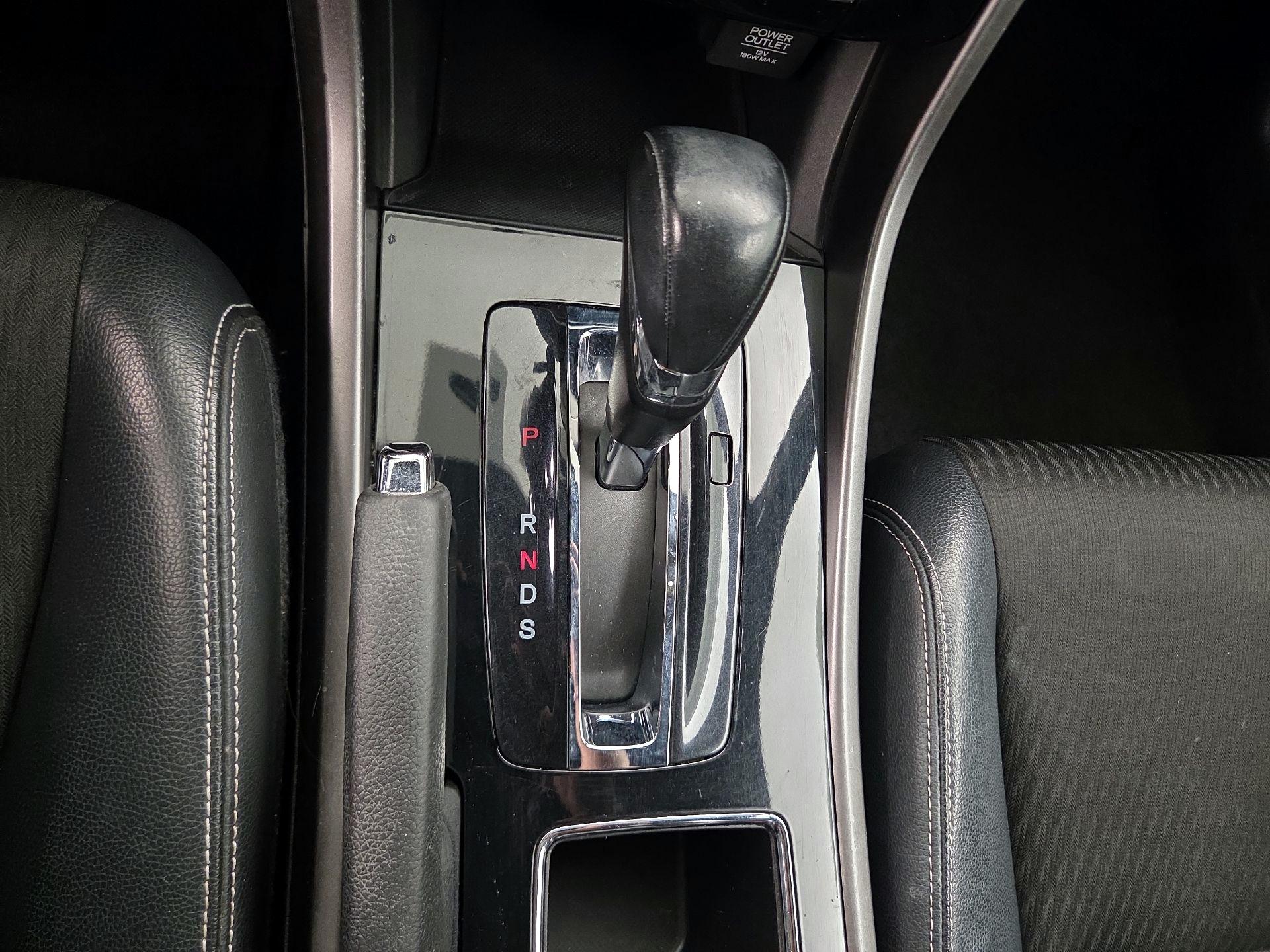 Thumbnail: 2016 Honda Accord - 17
