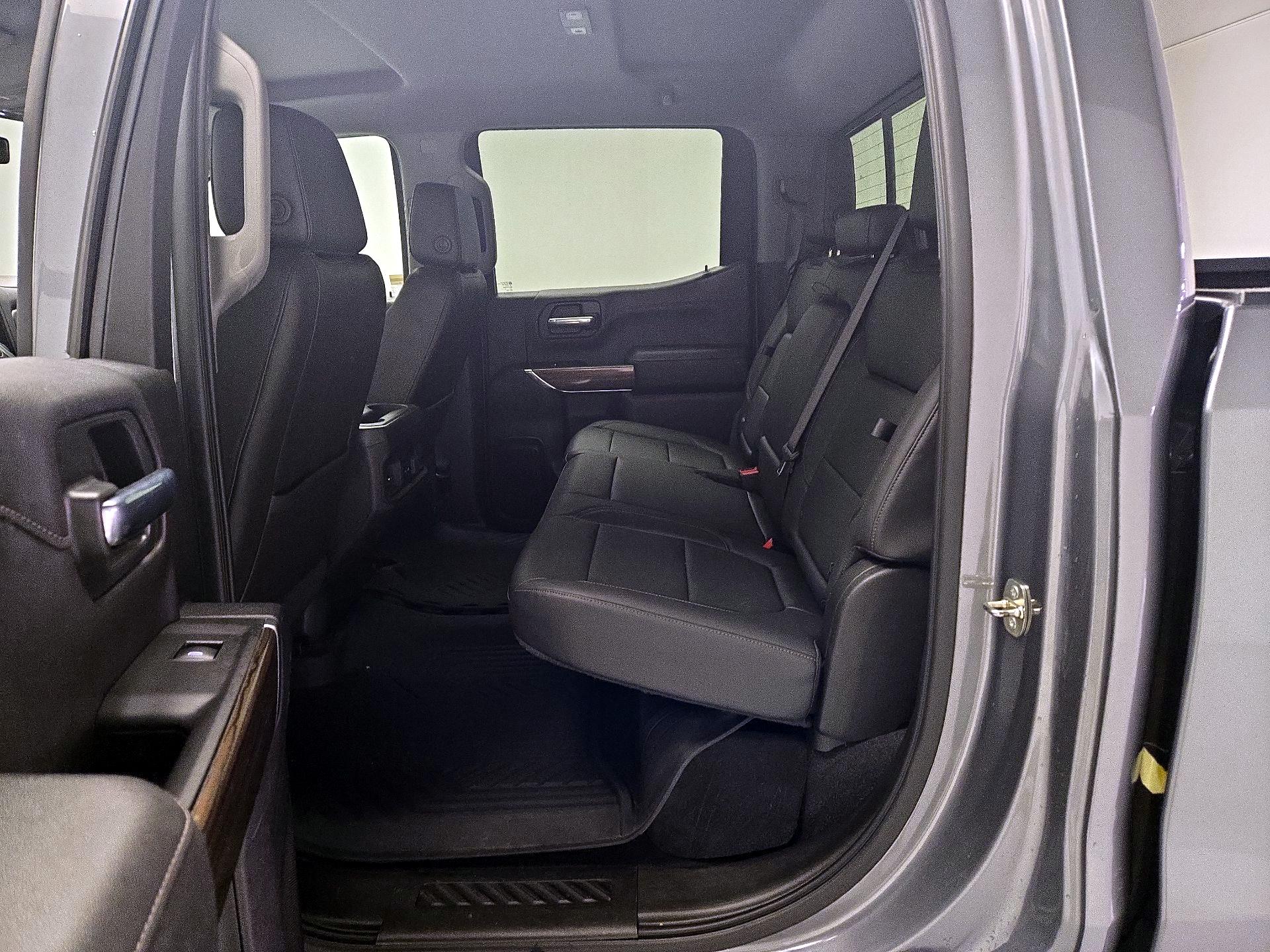 Thumbnail: 2020 Chevrolet Silverado 1500 - 17