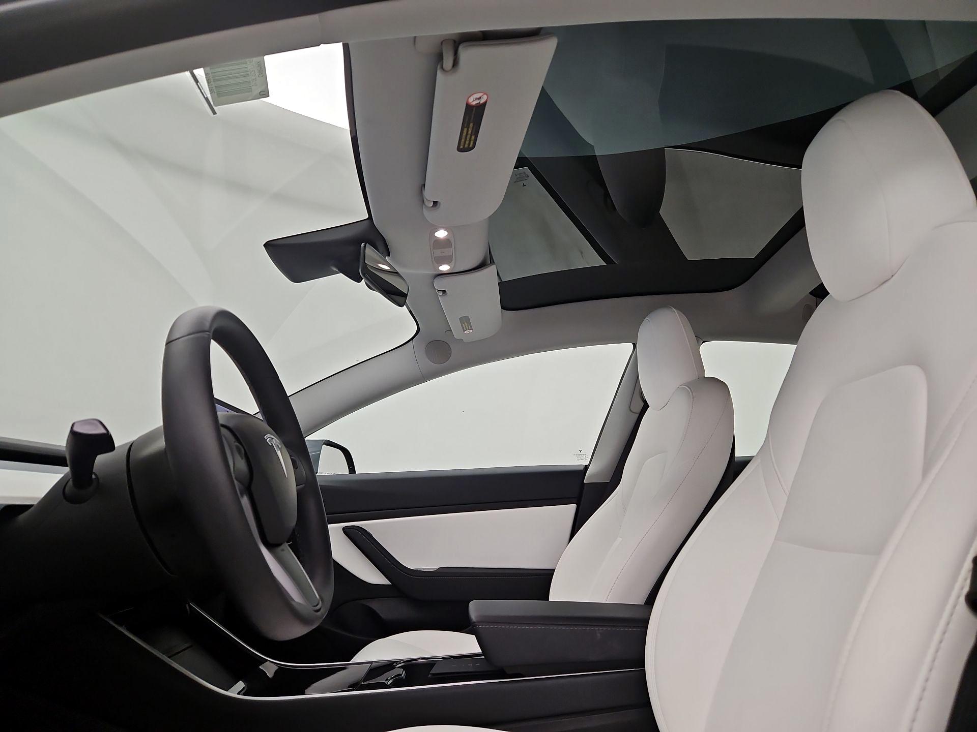 Thumbnail: 2020 Tesla Model 3 - 18