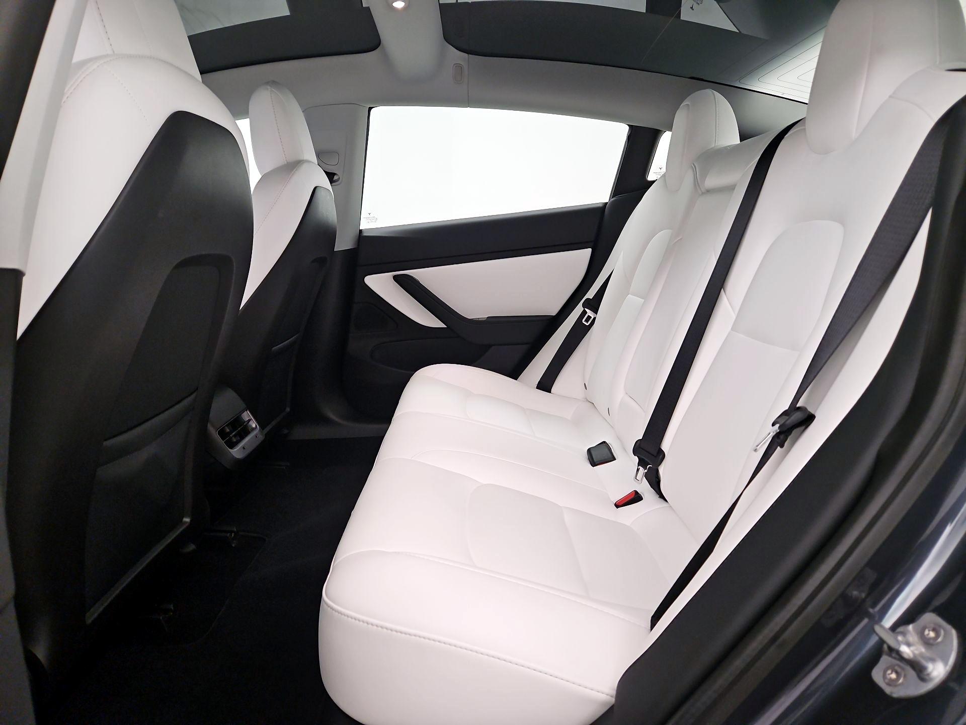 Thumbnail: 2020 Tesla Model 3 - 19