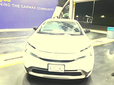 2025 Toyota Prius Plug In Hybrid SE