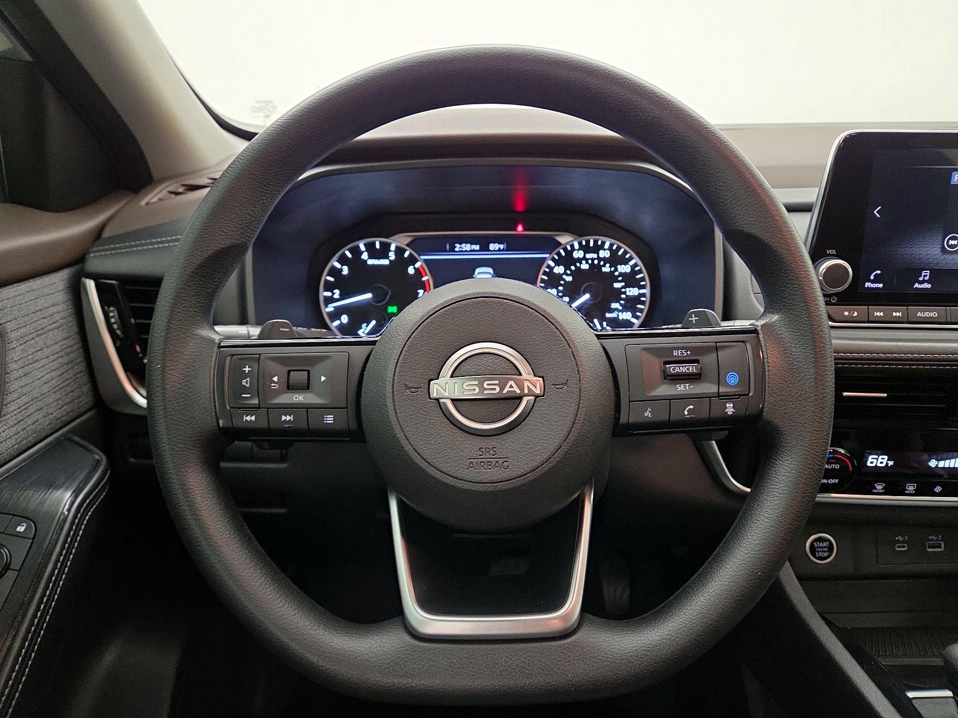 Thumbnail: 2022 Nissan Rogue - 10