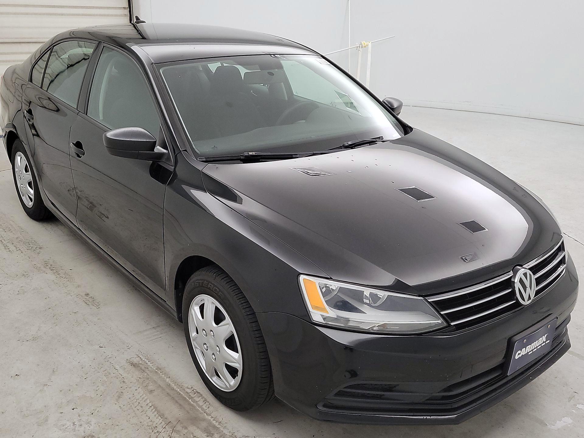 Thumbnail: 2015 Volkswagen Jetta - 1