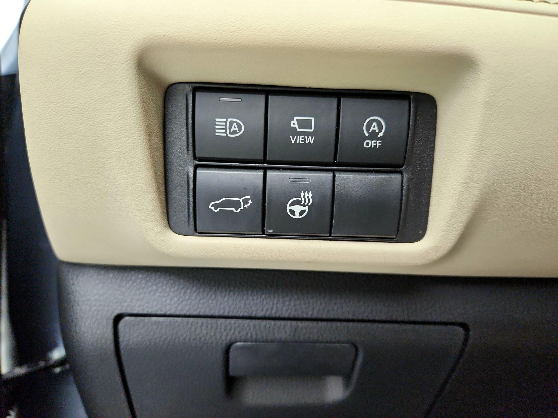 Thumbnail: 2024 Toyota Highlander - 13